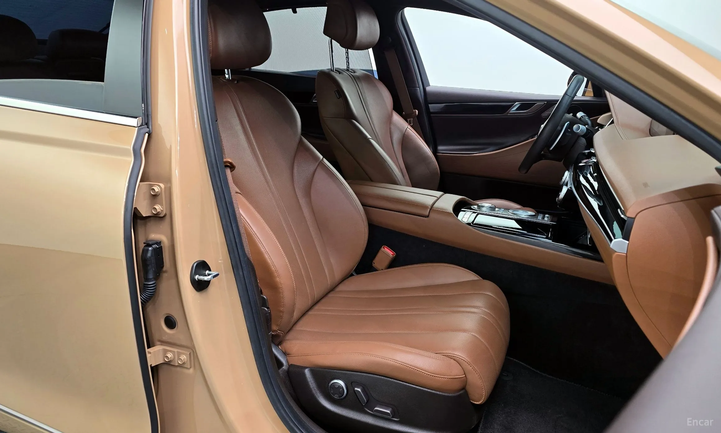 Genesis G80 (RG3) превью 10