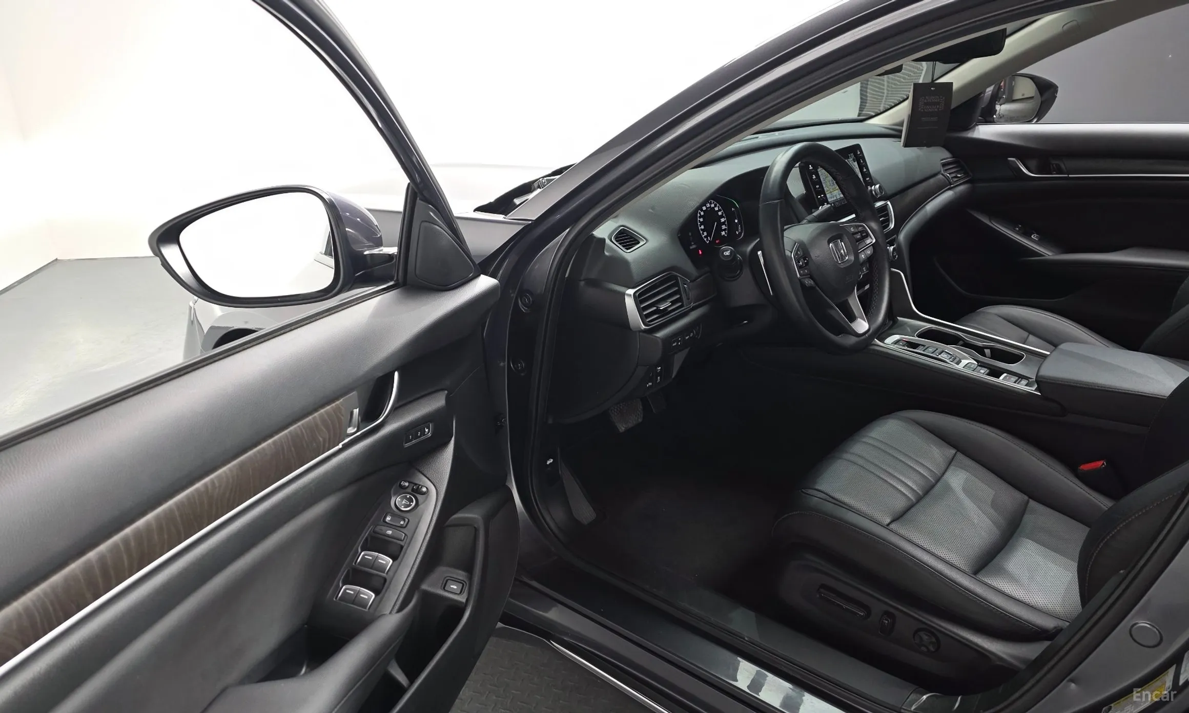 Honda Accord 10th Generation превью 12