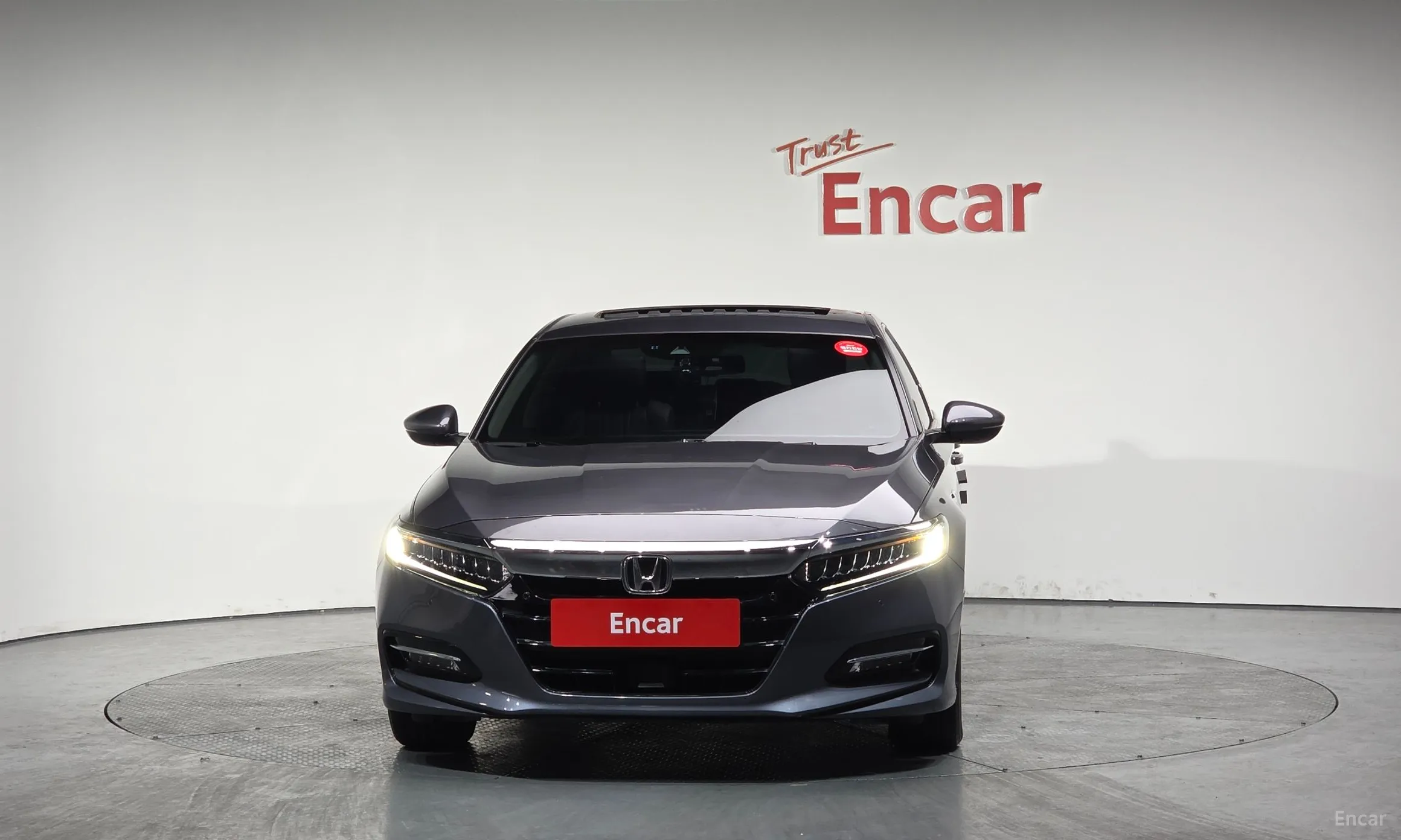 Honda Accord 10th Generation превью 3