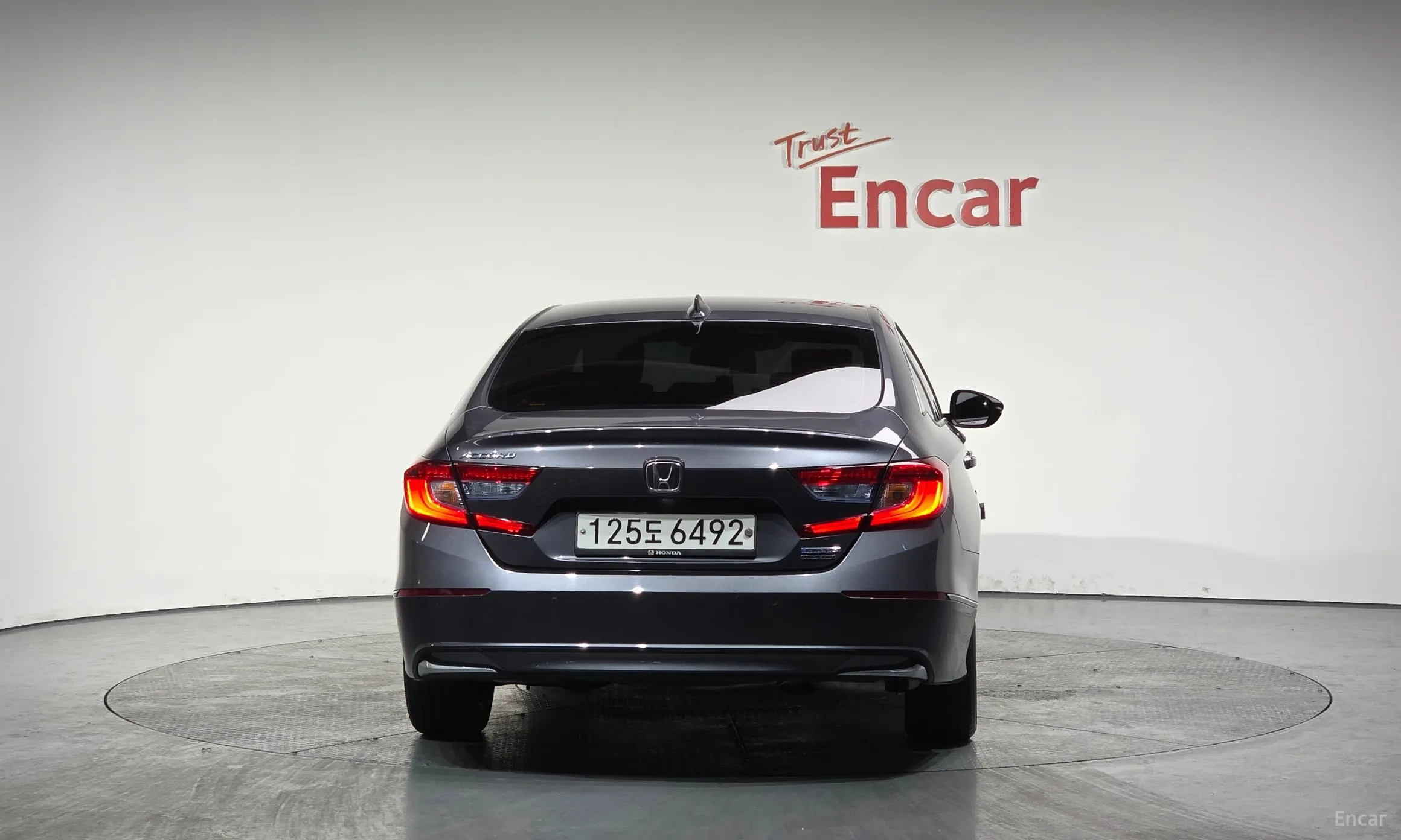 Honda Accord 10th Generation превью 4