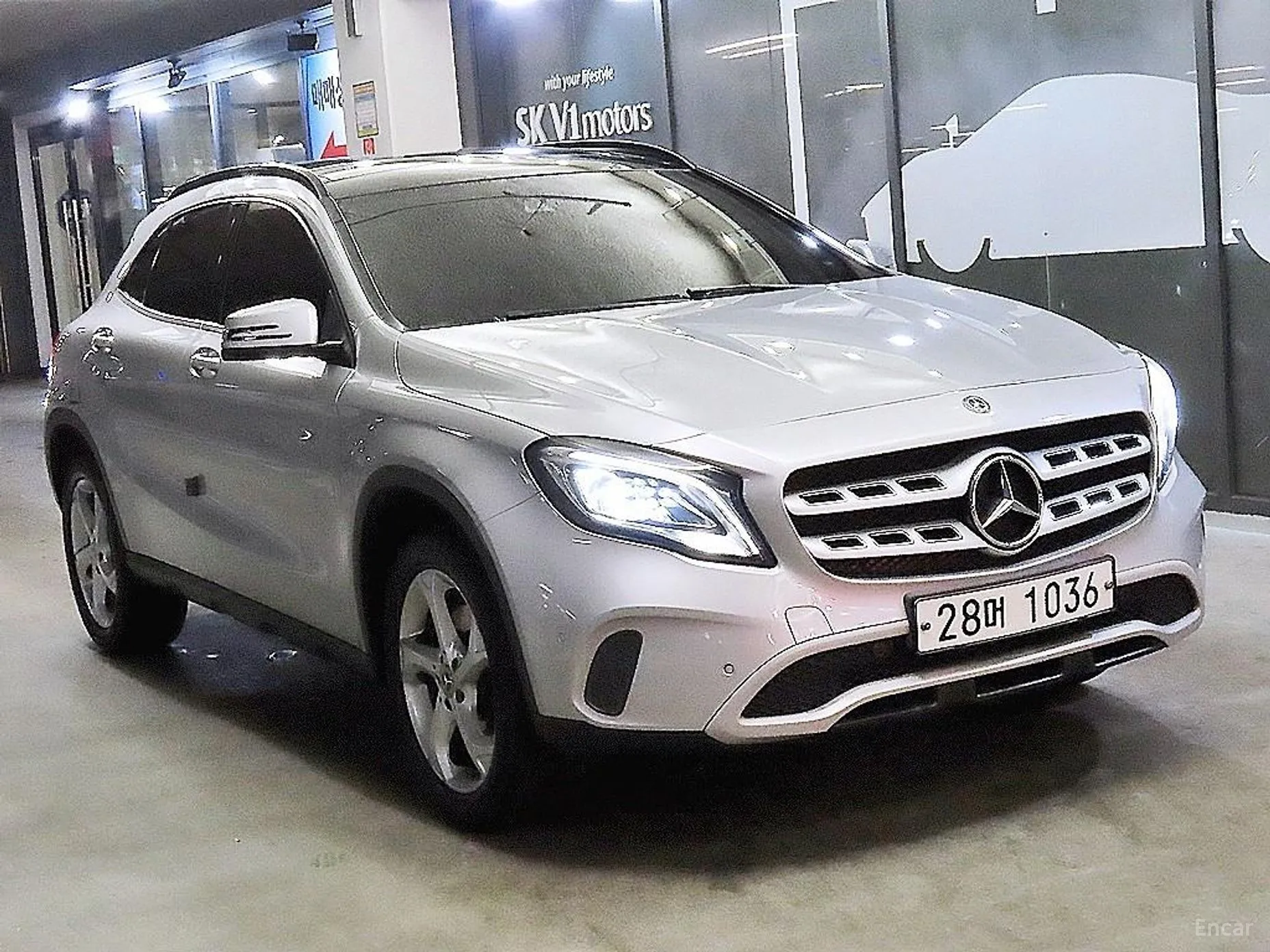 Mercedes Benz GLA-Class X156