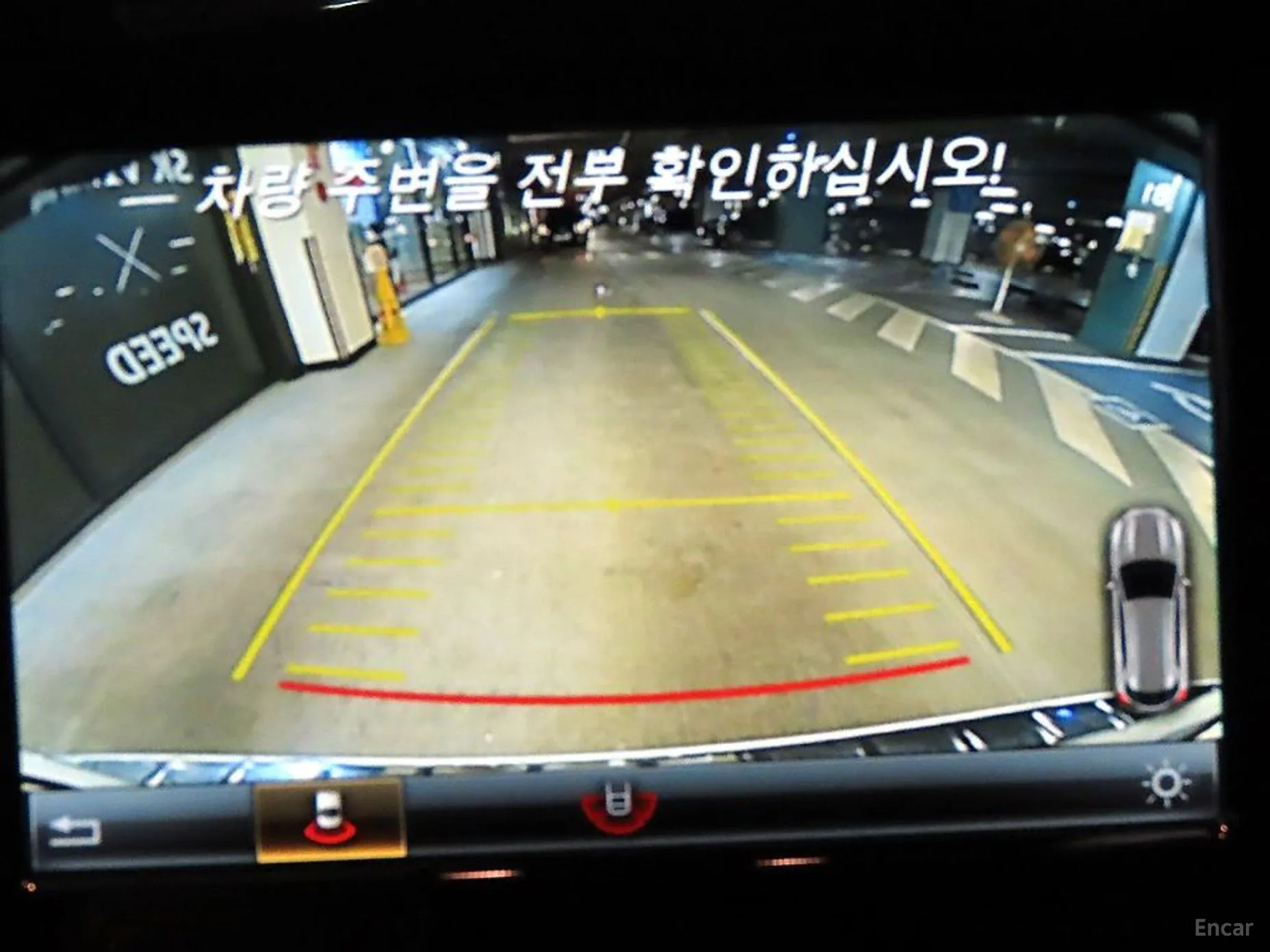 Mercedes Benz GLA-Class X156 превью 13