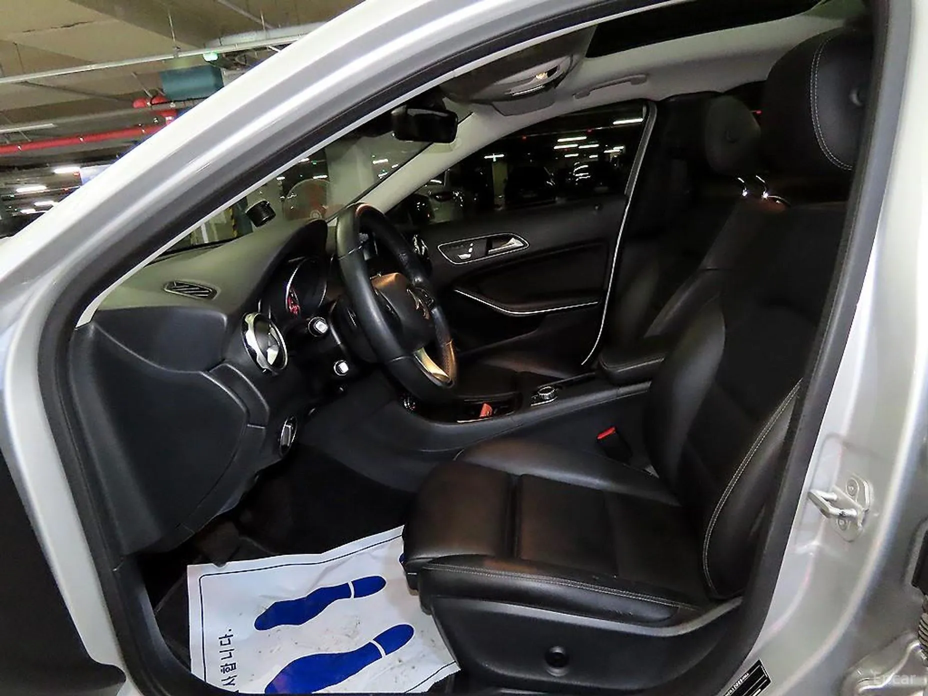 Mercedes Benz GLA-Class X156 превью 6