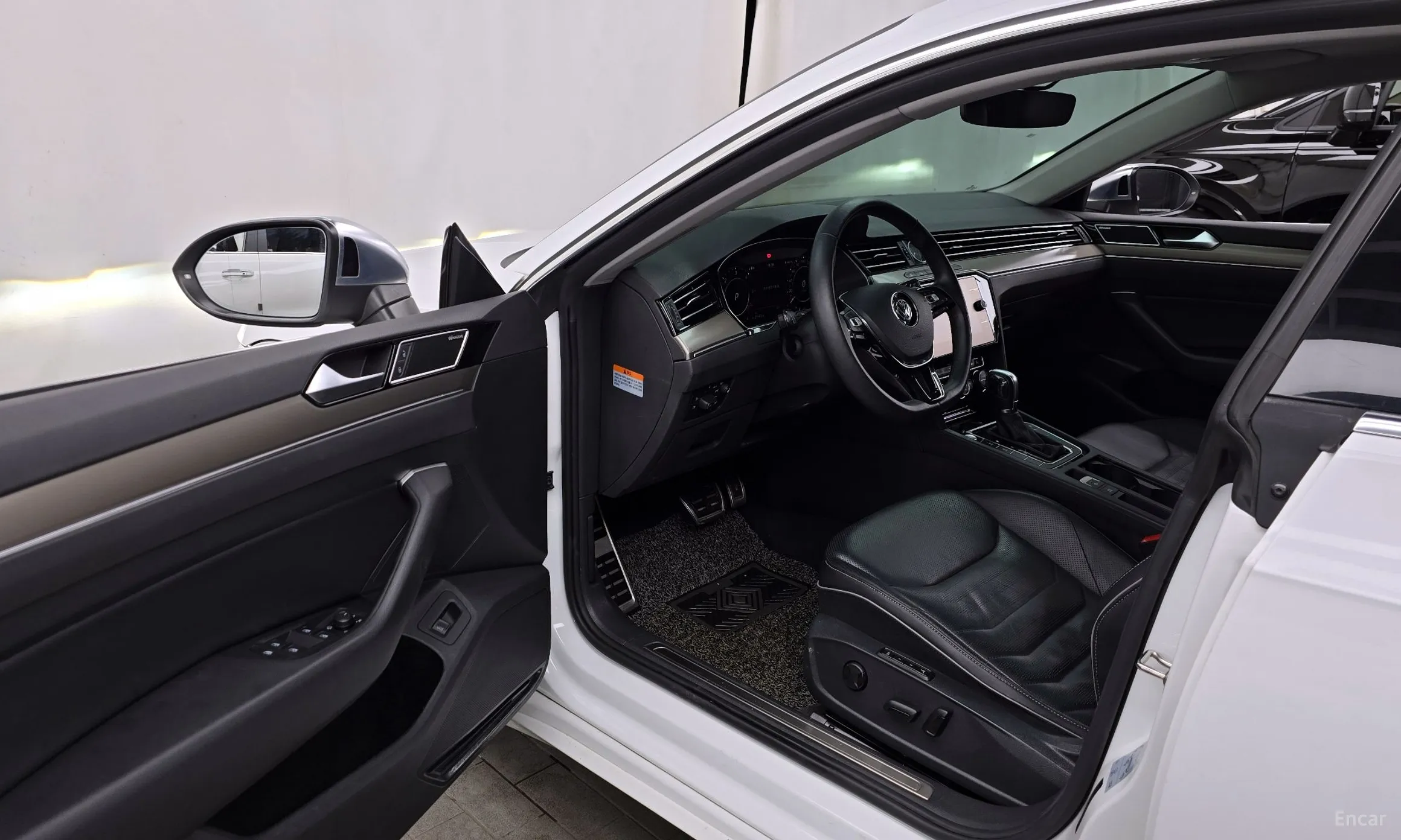 Volkswagen Ateon превью 10