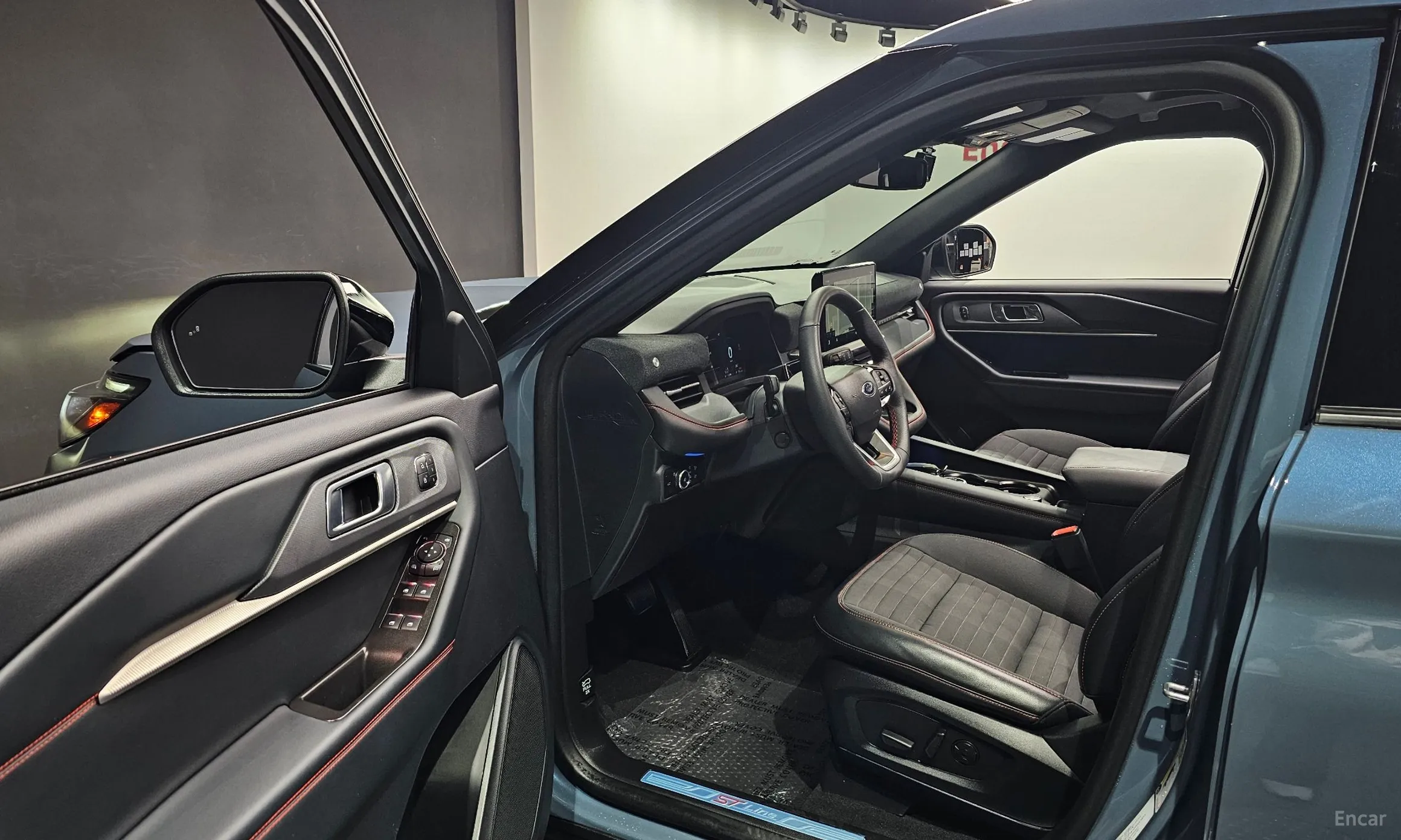 Ford Explorer 6th Generation превью 11