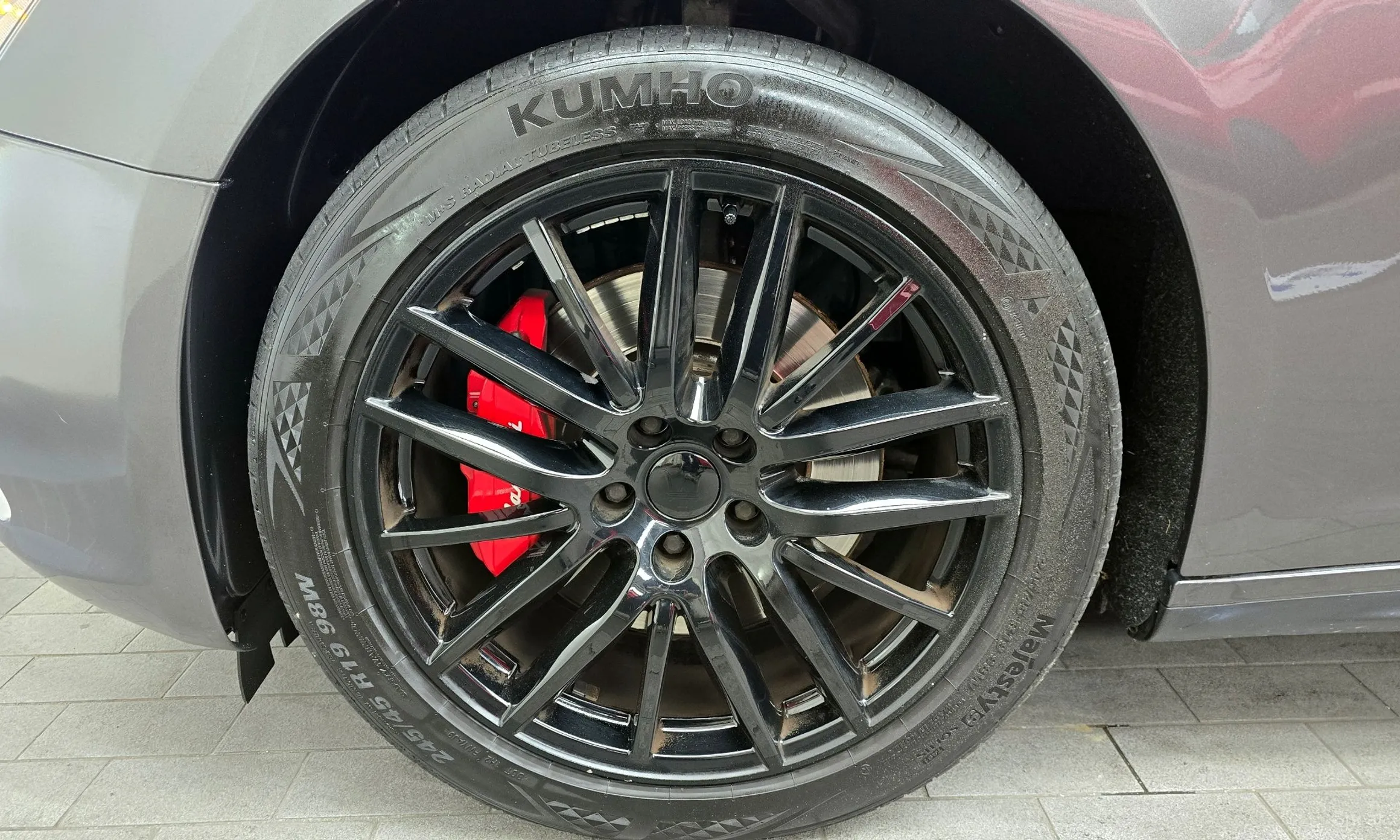 Maserati Ghibli превью 5