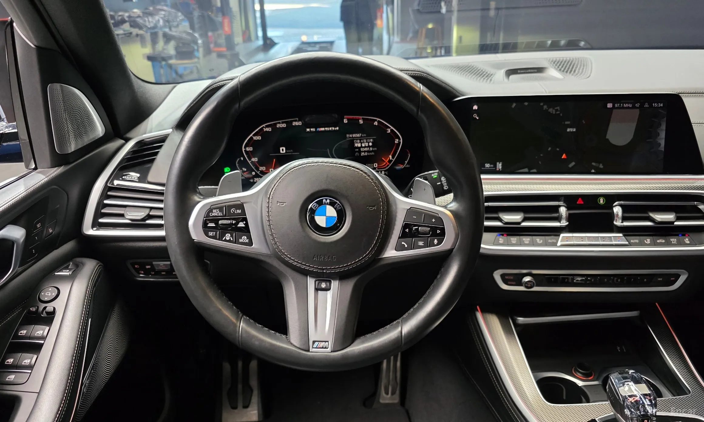 BMW X5 (G05) превью 13