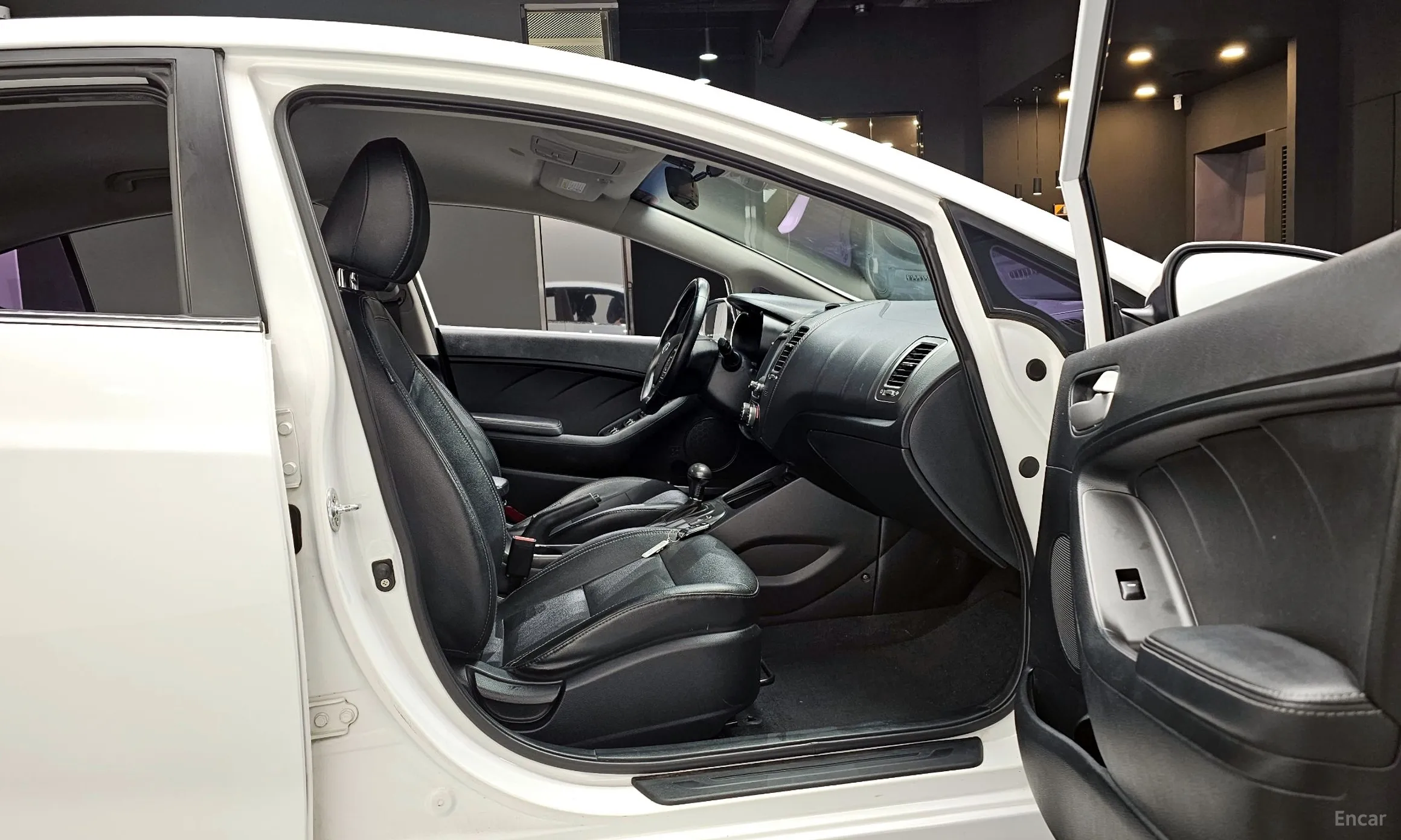 Kia K3 превью 11