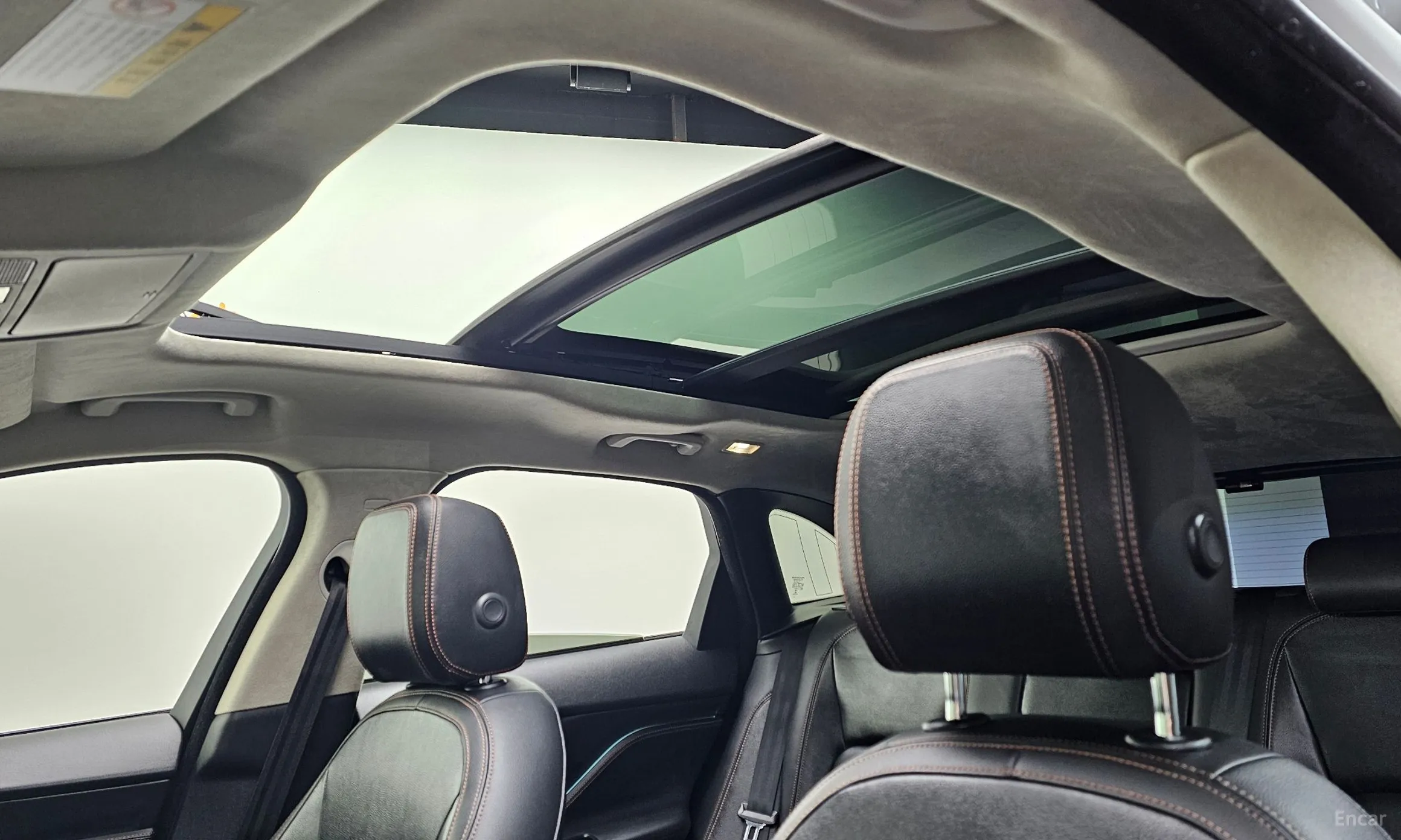 Jaguar F-PACE превью 19