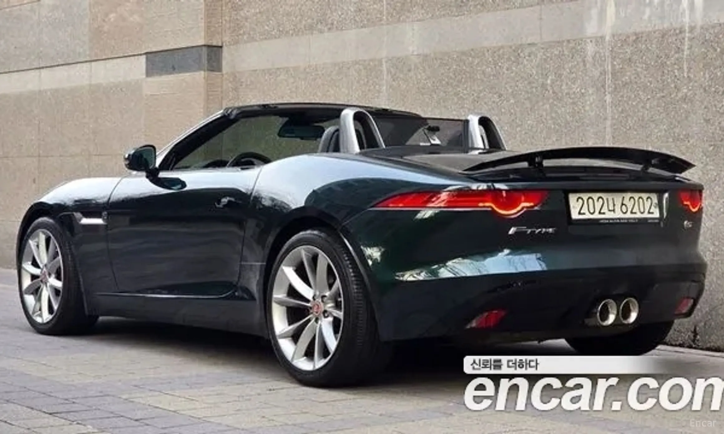 Jaguar F-TYPE превью 4