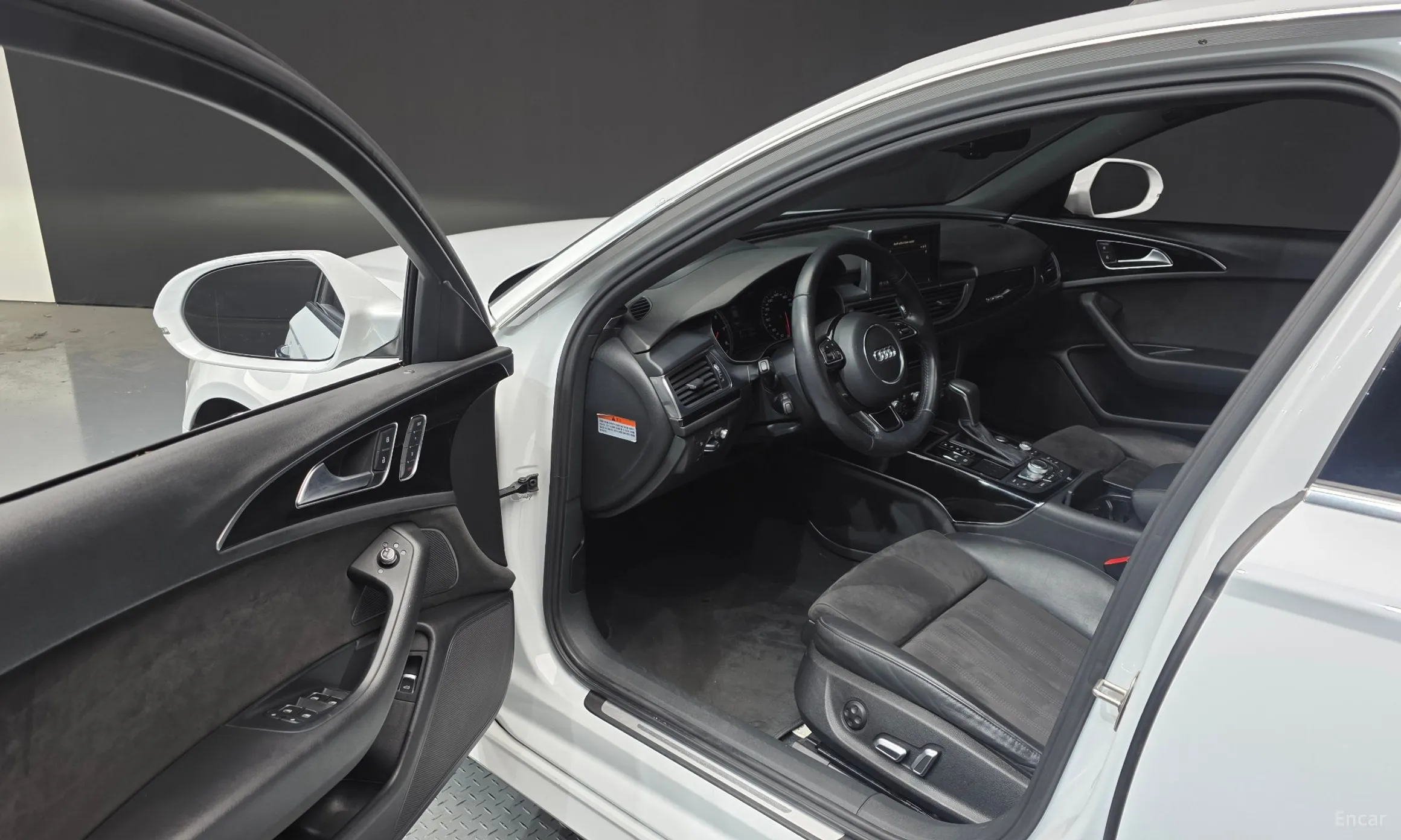 Audi New A6 превью 10