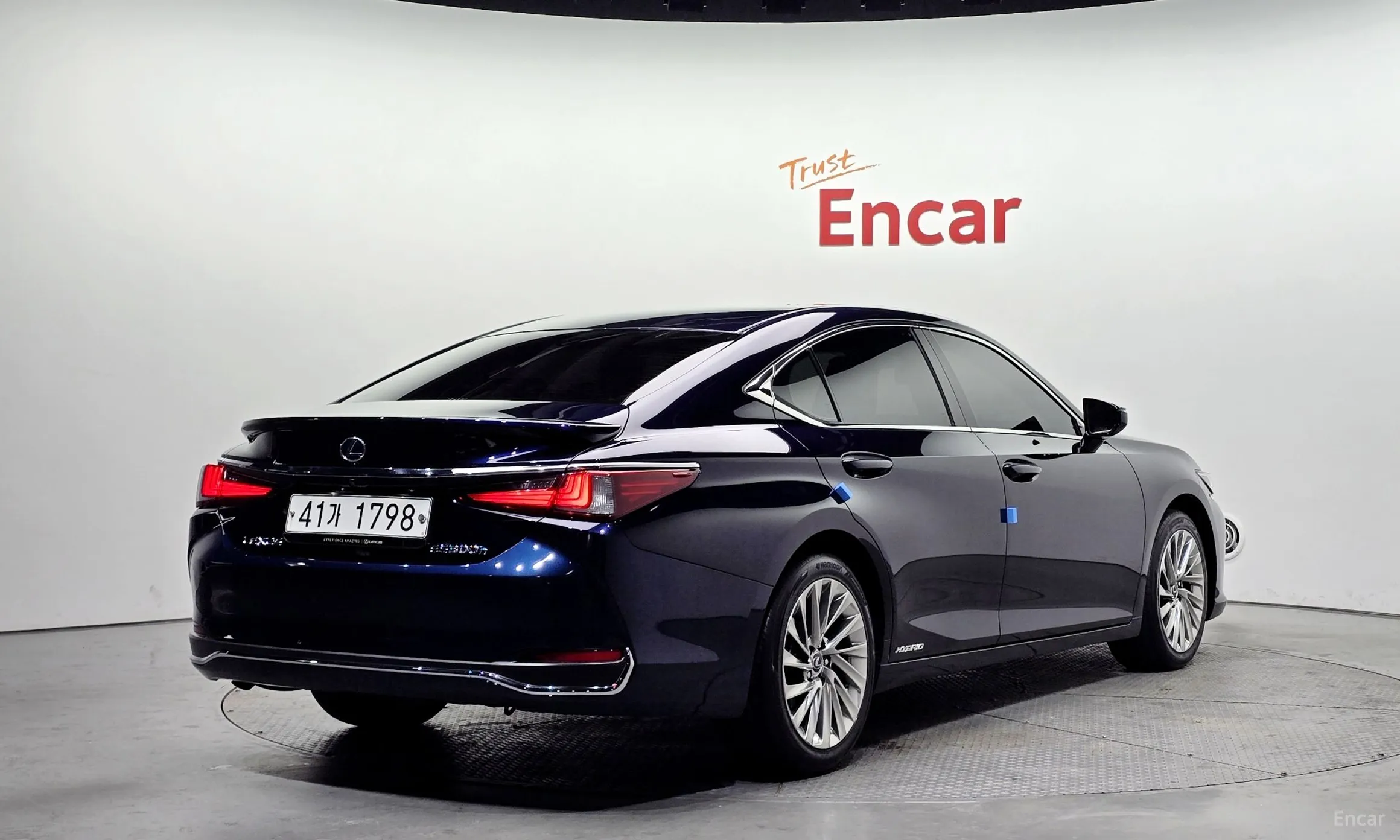 Lexus ES300h 7th Generation