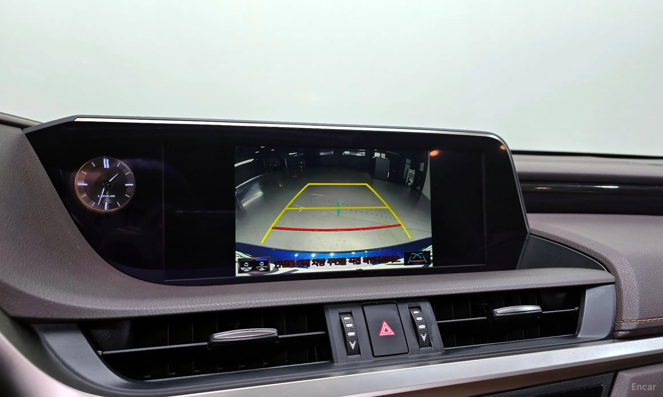 Lexus ES300h 7th Generation превью 16