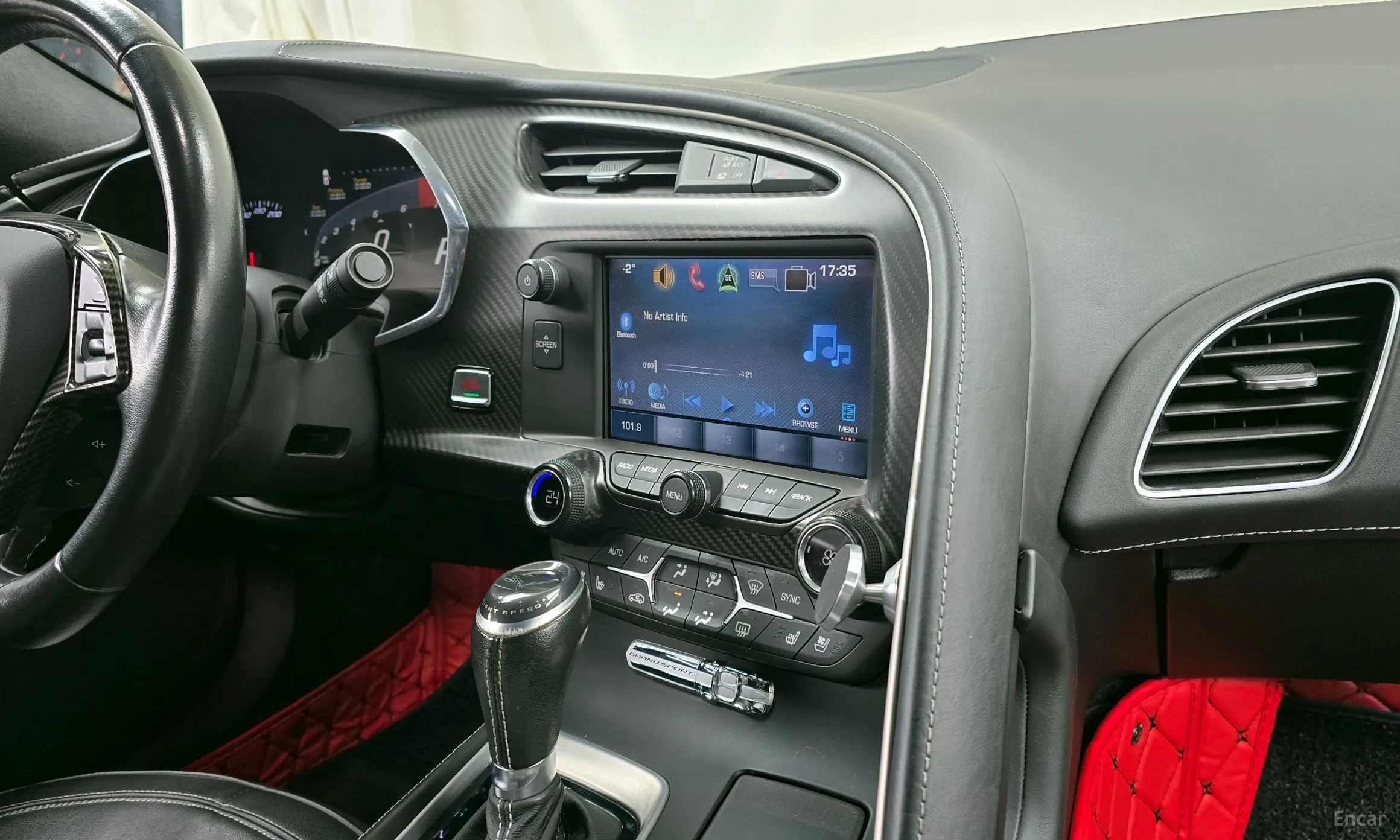 Chevrolet Corvette превью 13