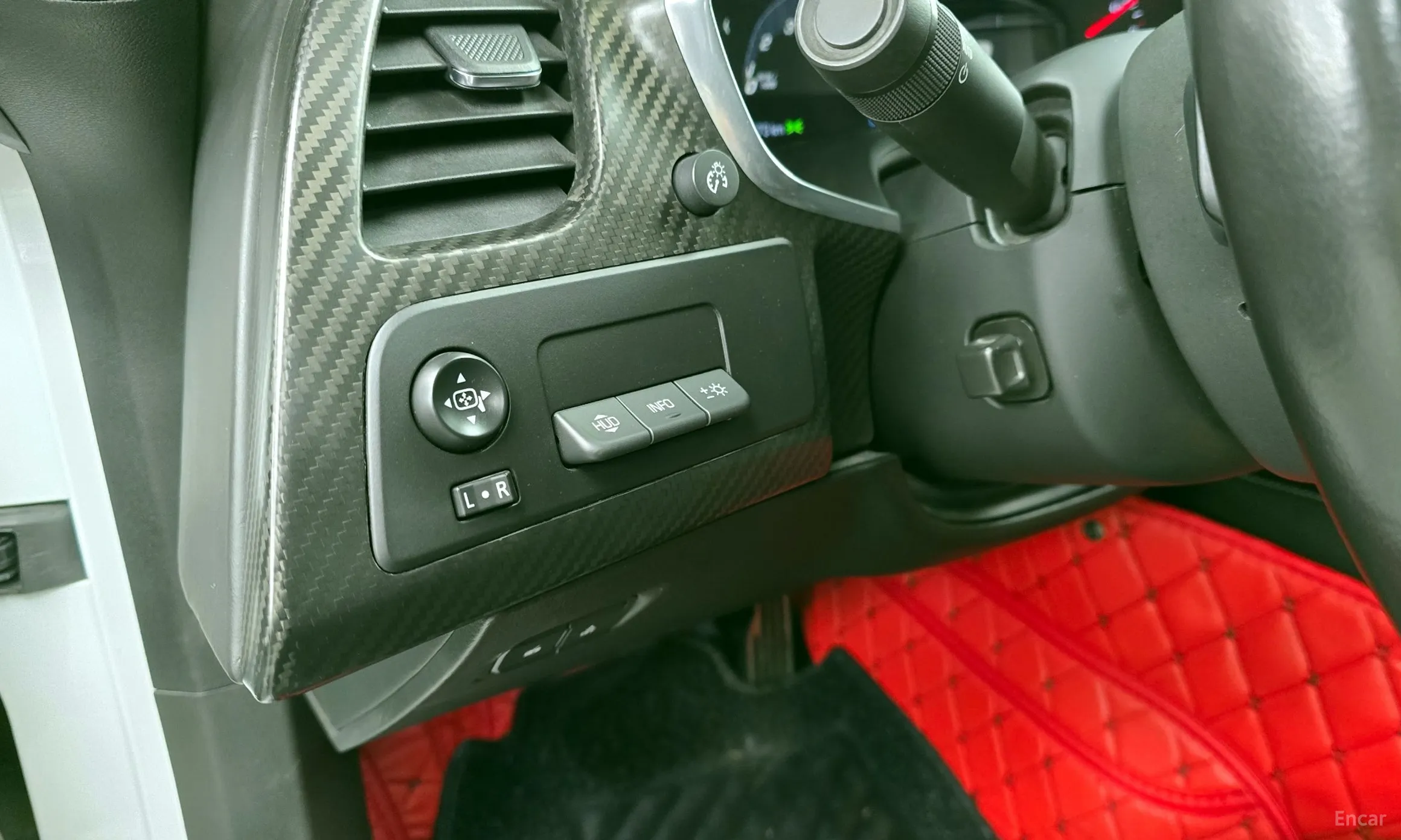 Chevrolet Corvette превью 16
