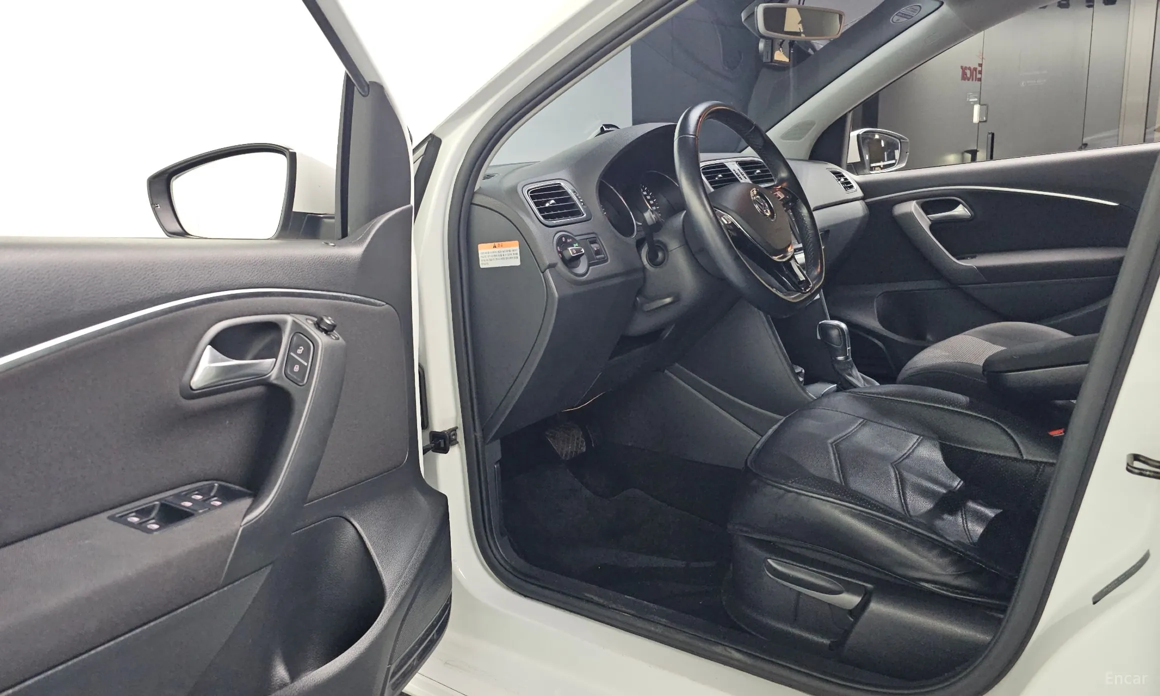 Volkswagen Polo превью 10