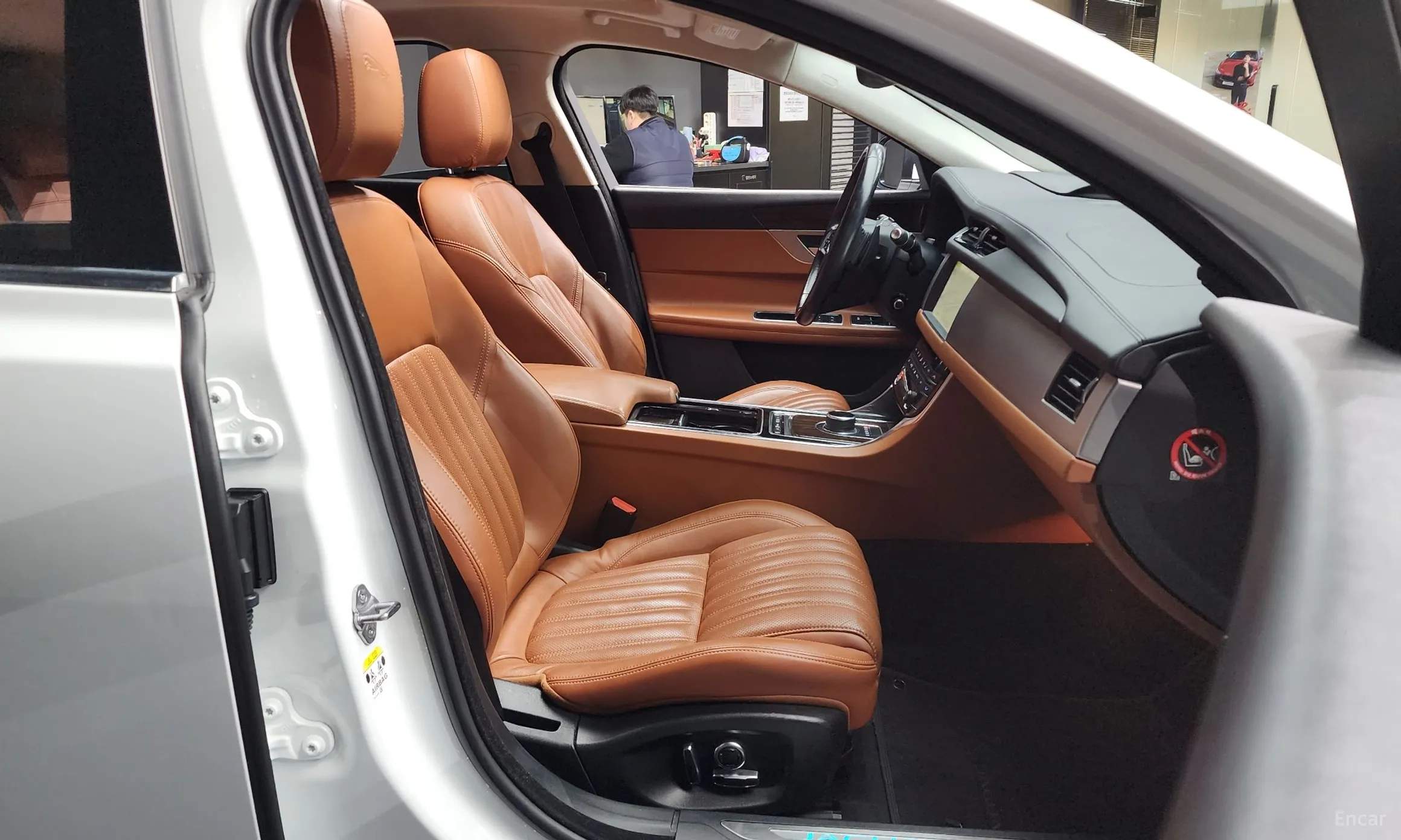 Jaguar XF (x260) превью 11
