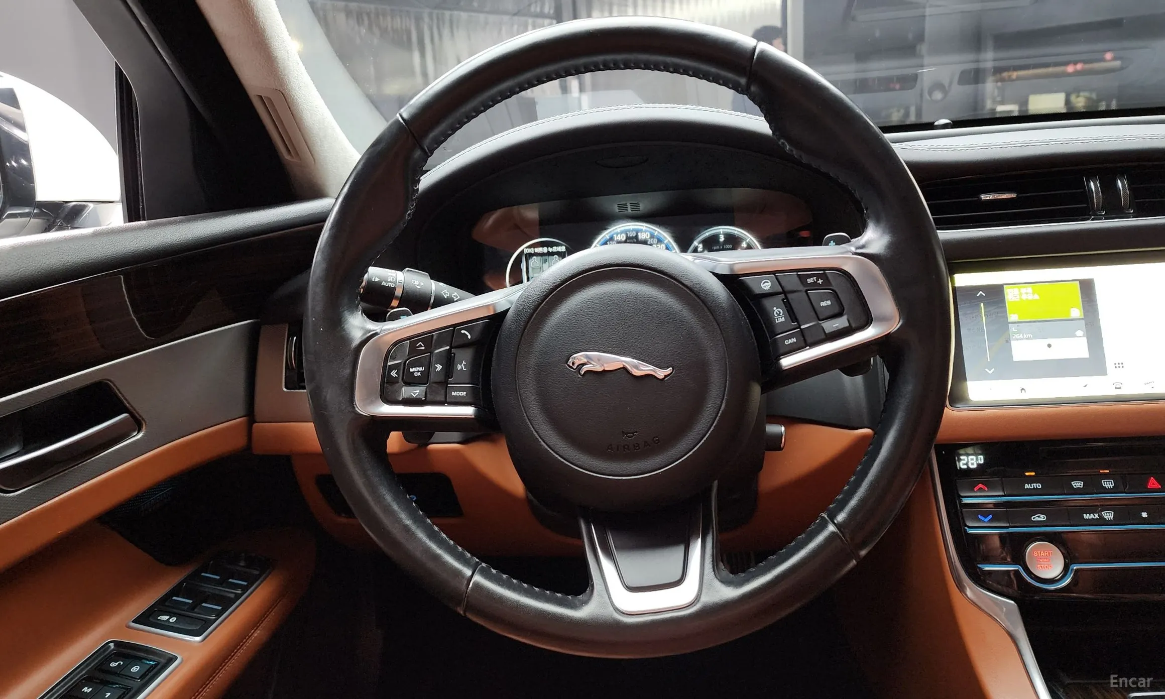 Jaguar XF (x260) превью 13