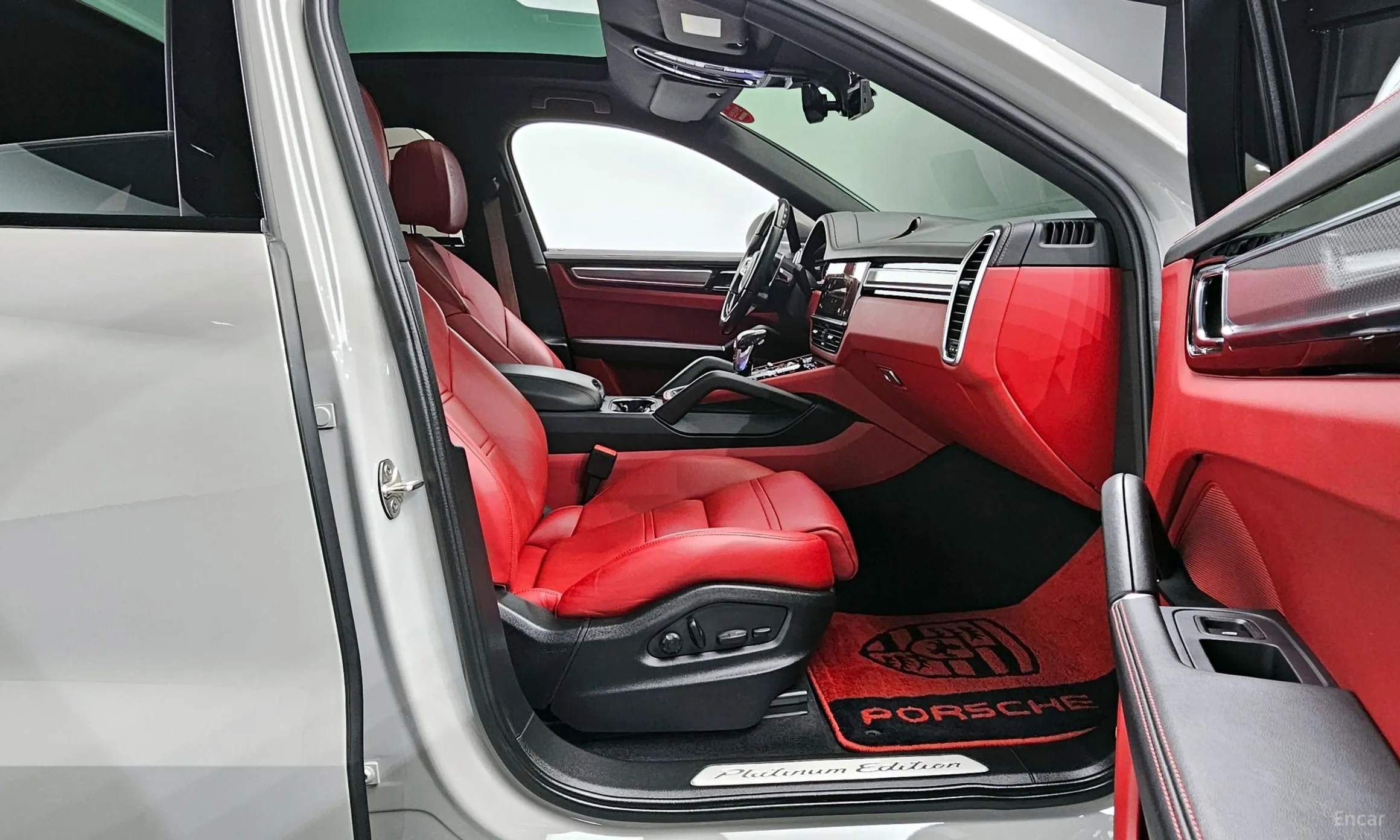 Porsche Cayenne (PO536) превью 10