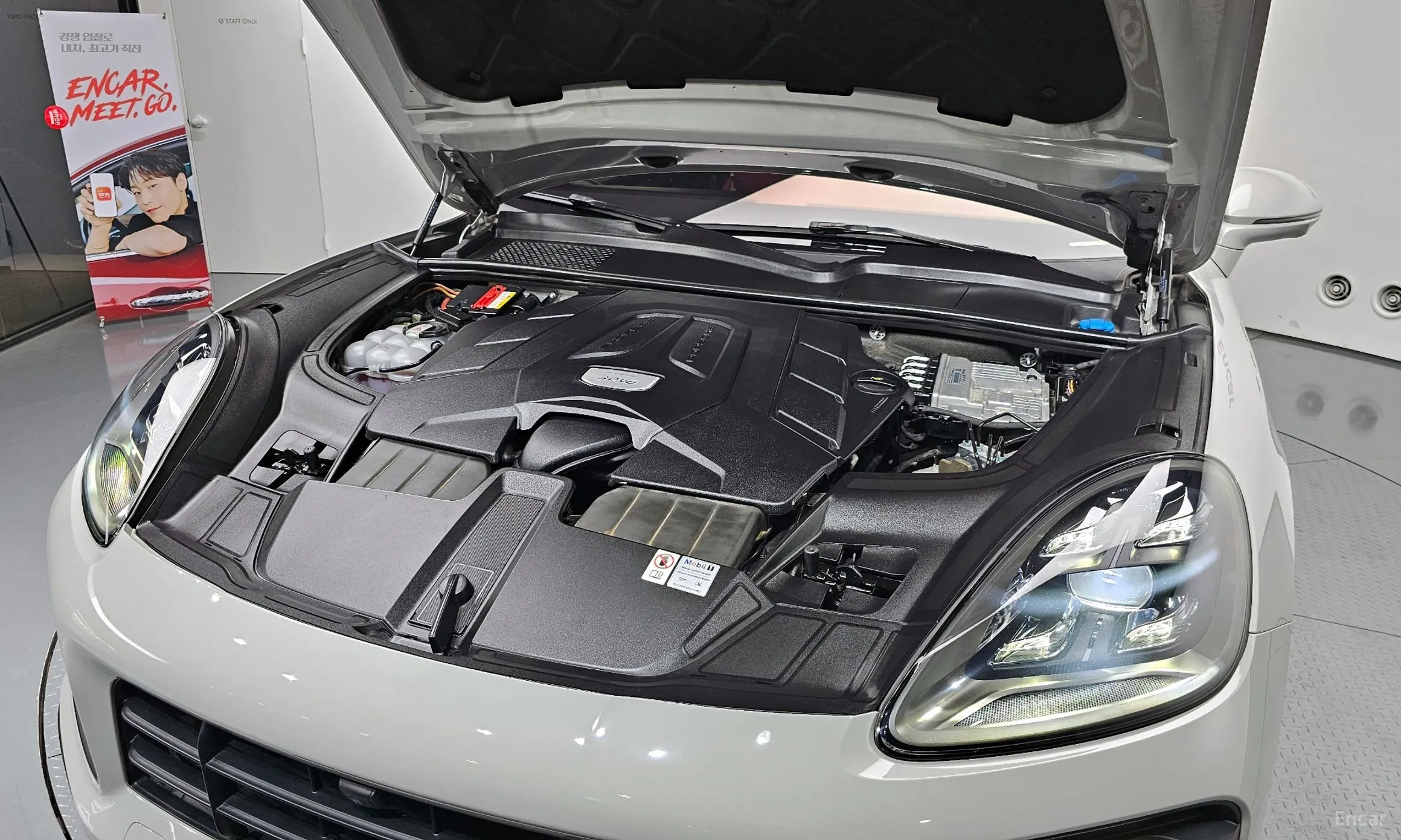 Porsche Cayenne (PO536) превью 6
