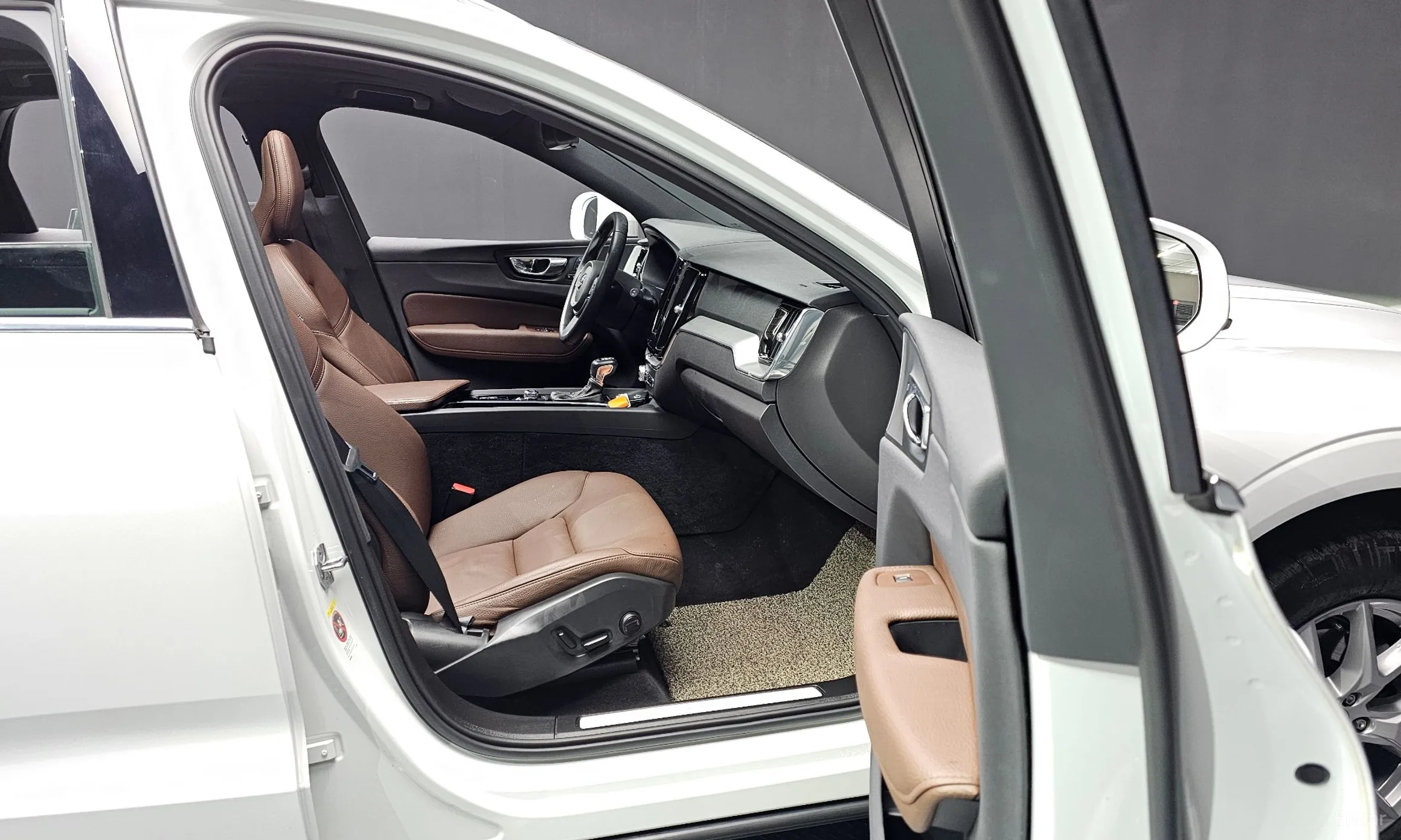 Volvo XC60 Gen 2 превью 11