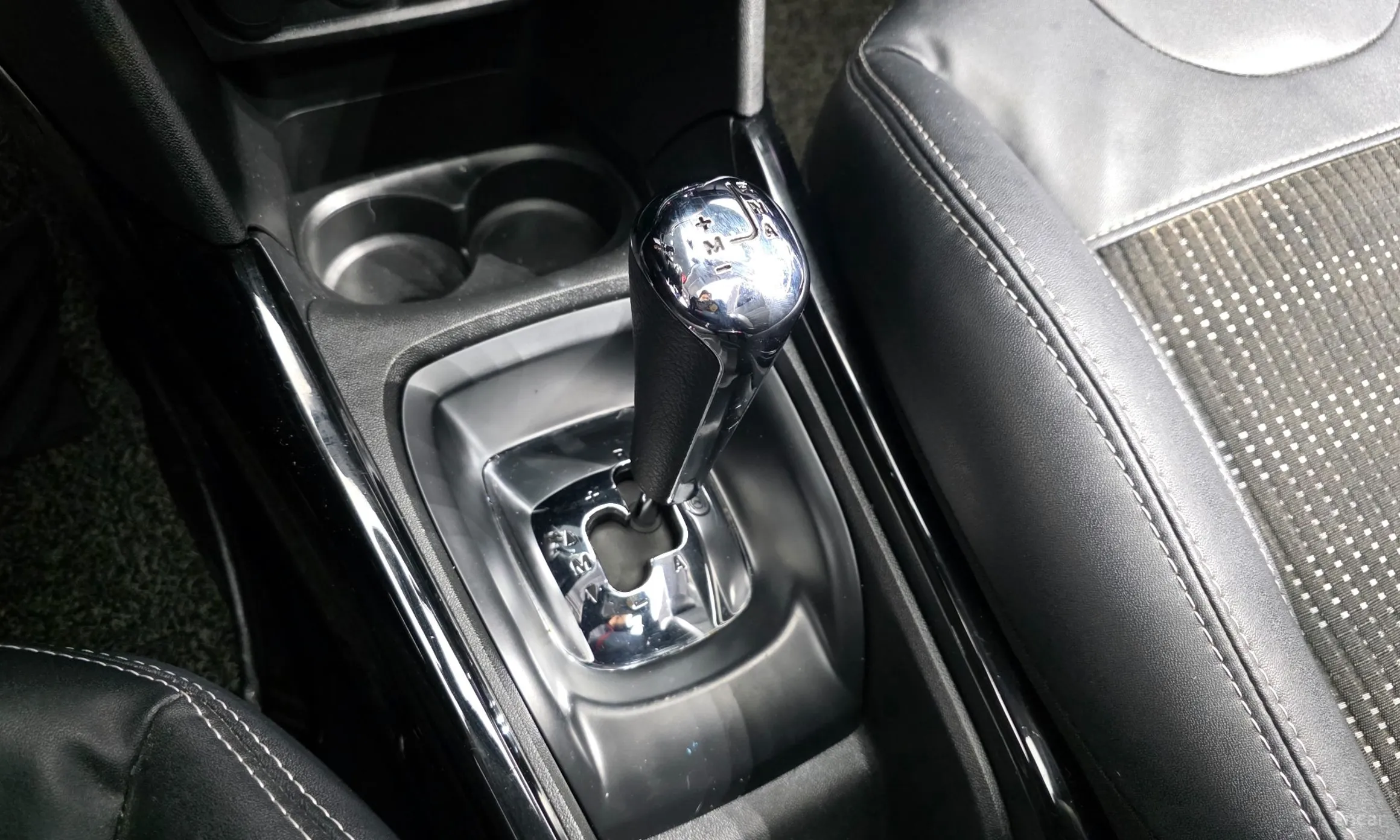 Peugeot 2008. превью 9