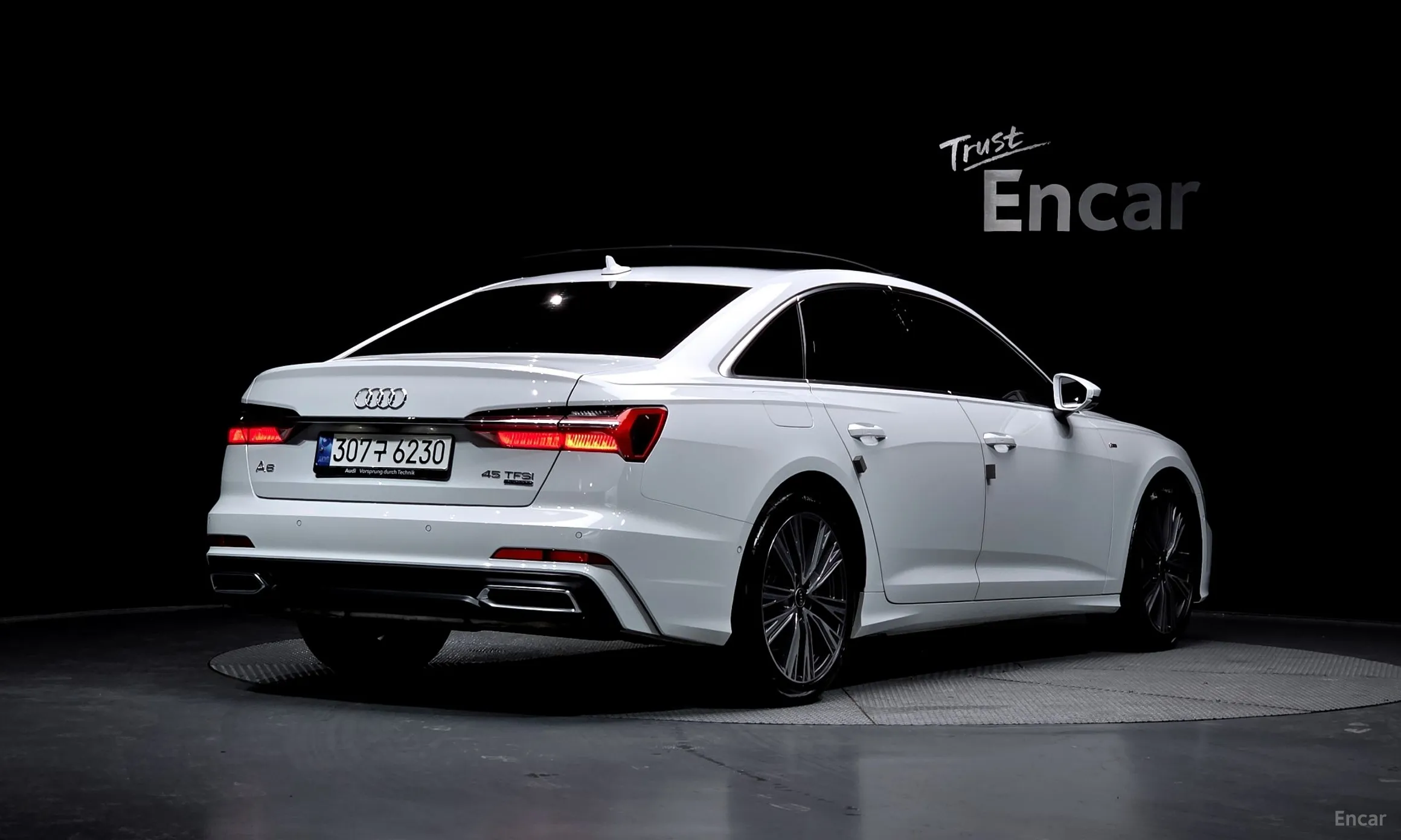 Audi A6 (C8)