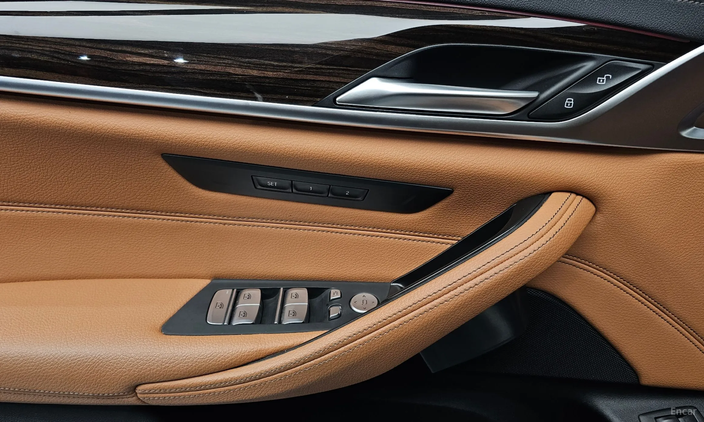 BMW 5 Series (G30) превью 13