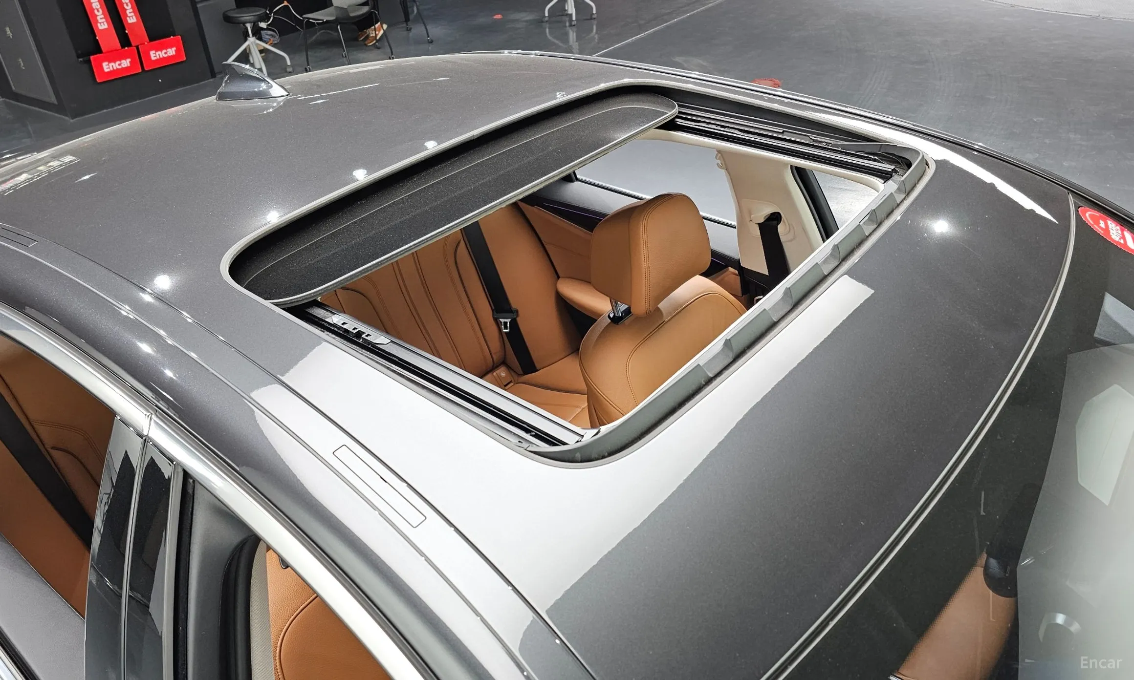 BMW 5 Series (G30) превью 18
