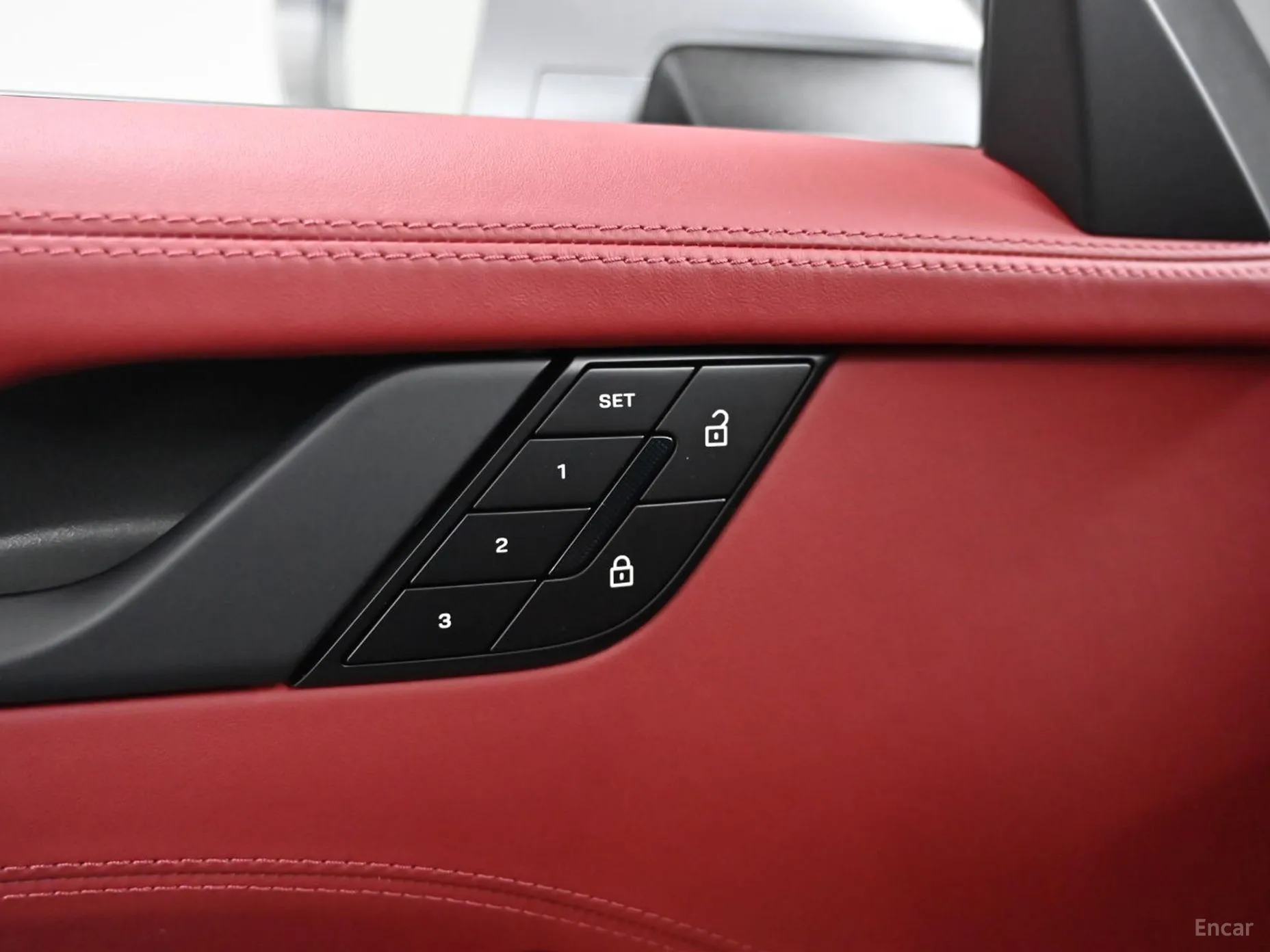 Porsche 911 (992) превью 16