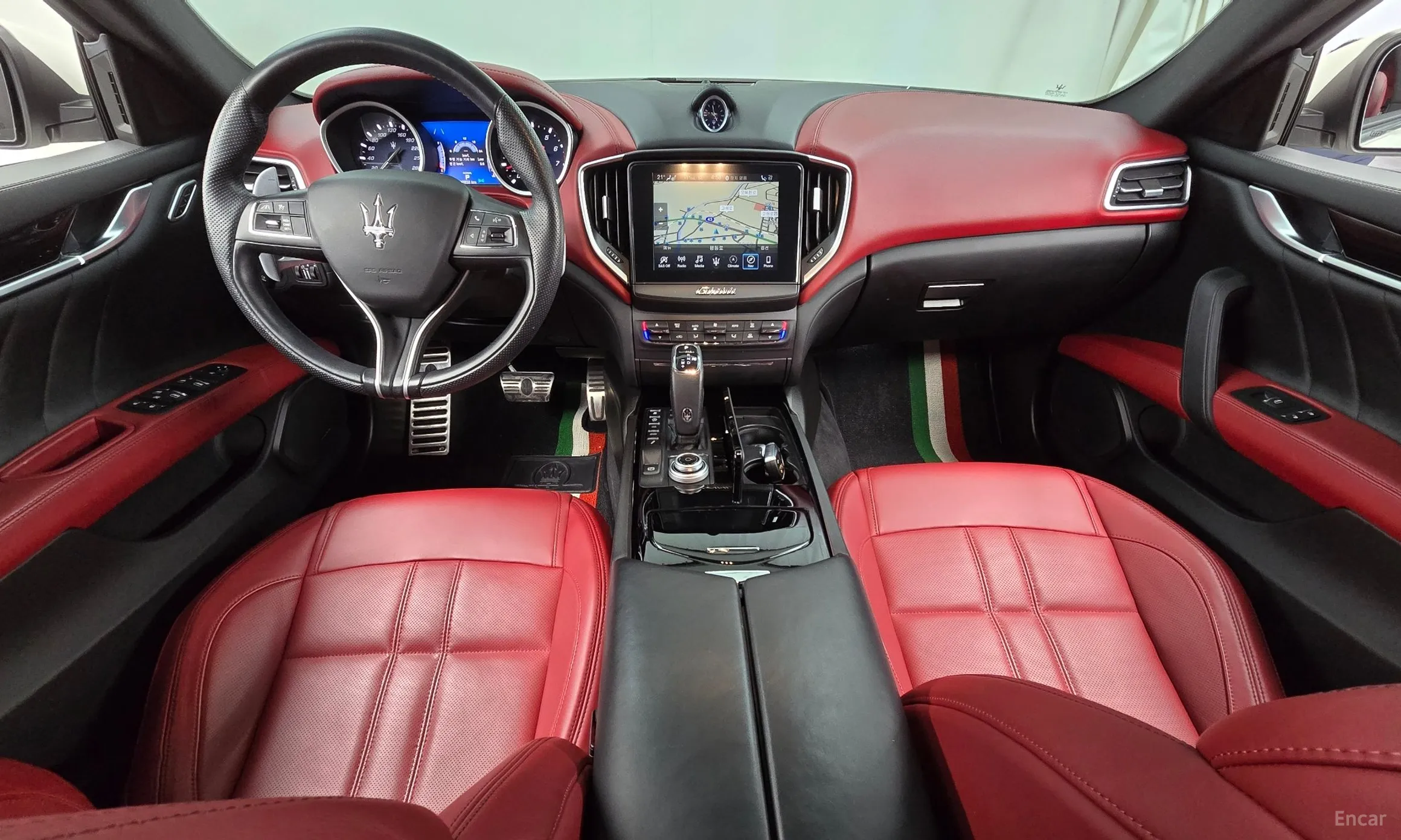 Maserati Ghibli превью 7