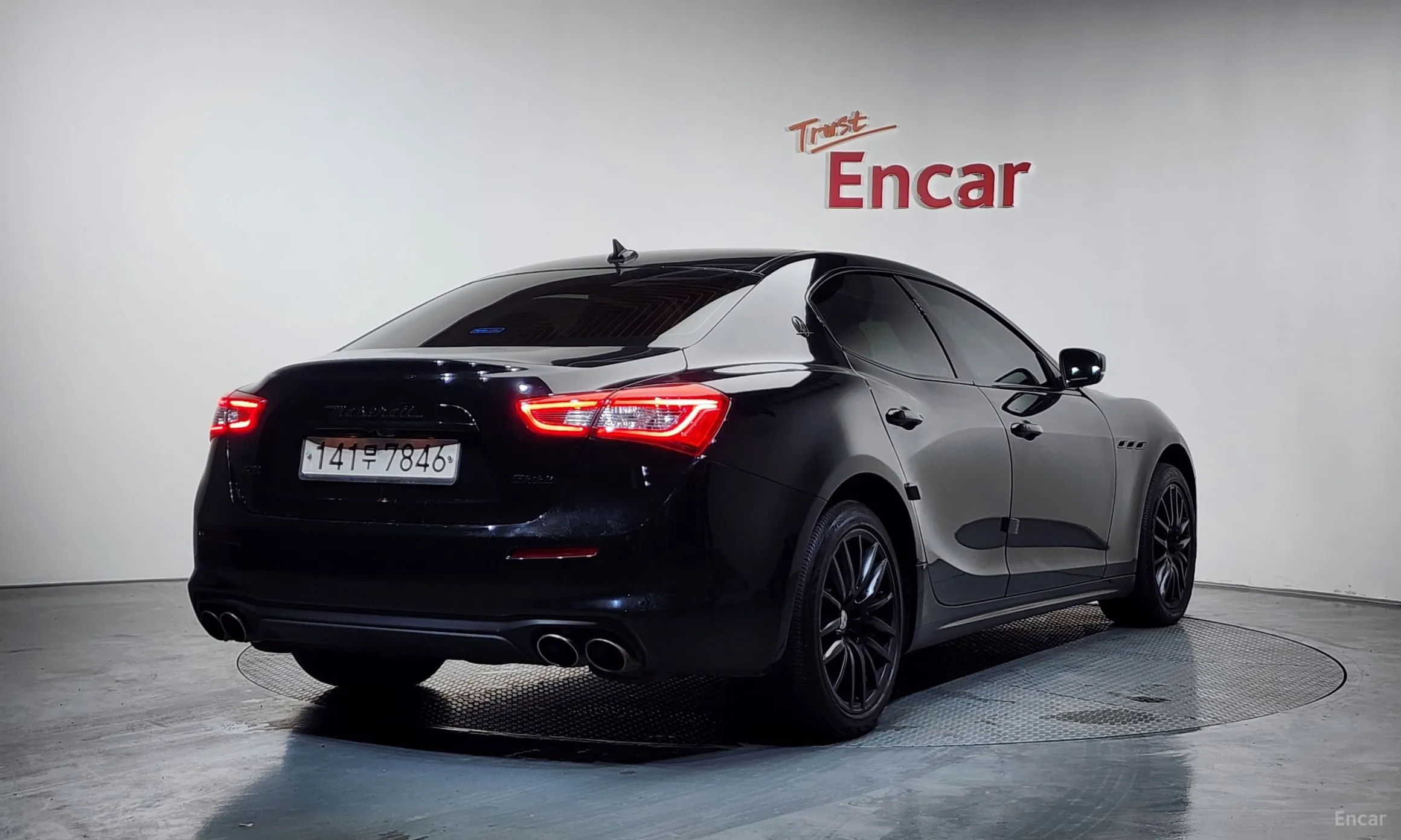 Maserati Ghibli превью 2
