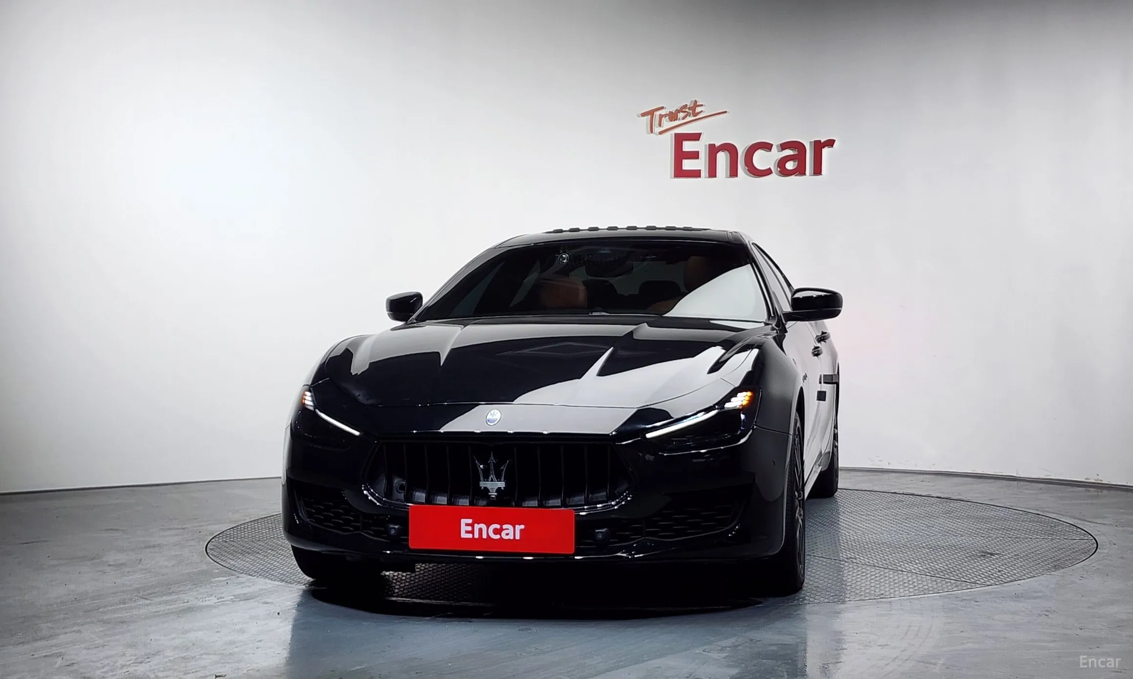 Maserati Ghibli превью 3