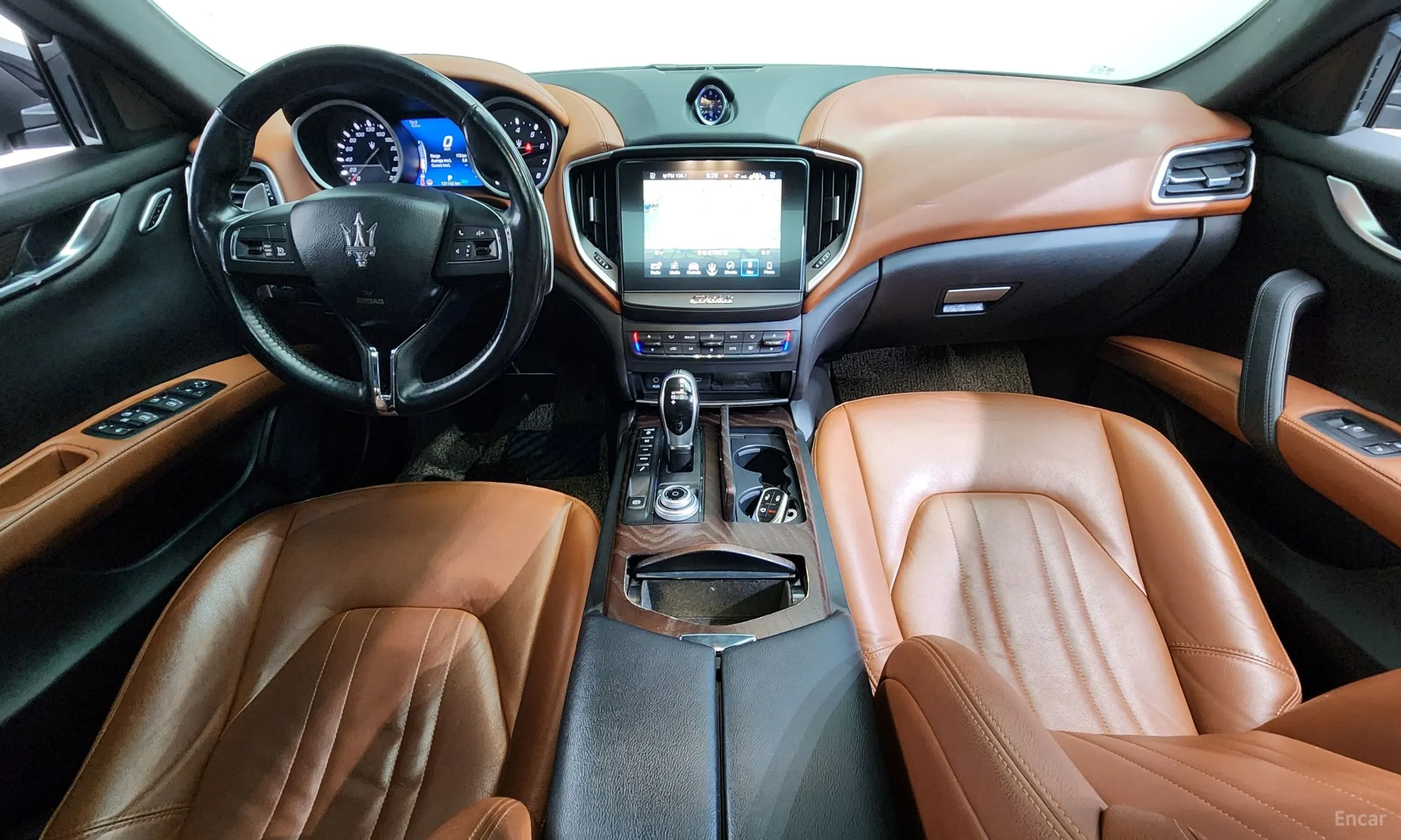 Maserati Ghibli превью 7