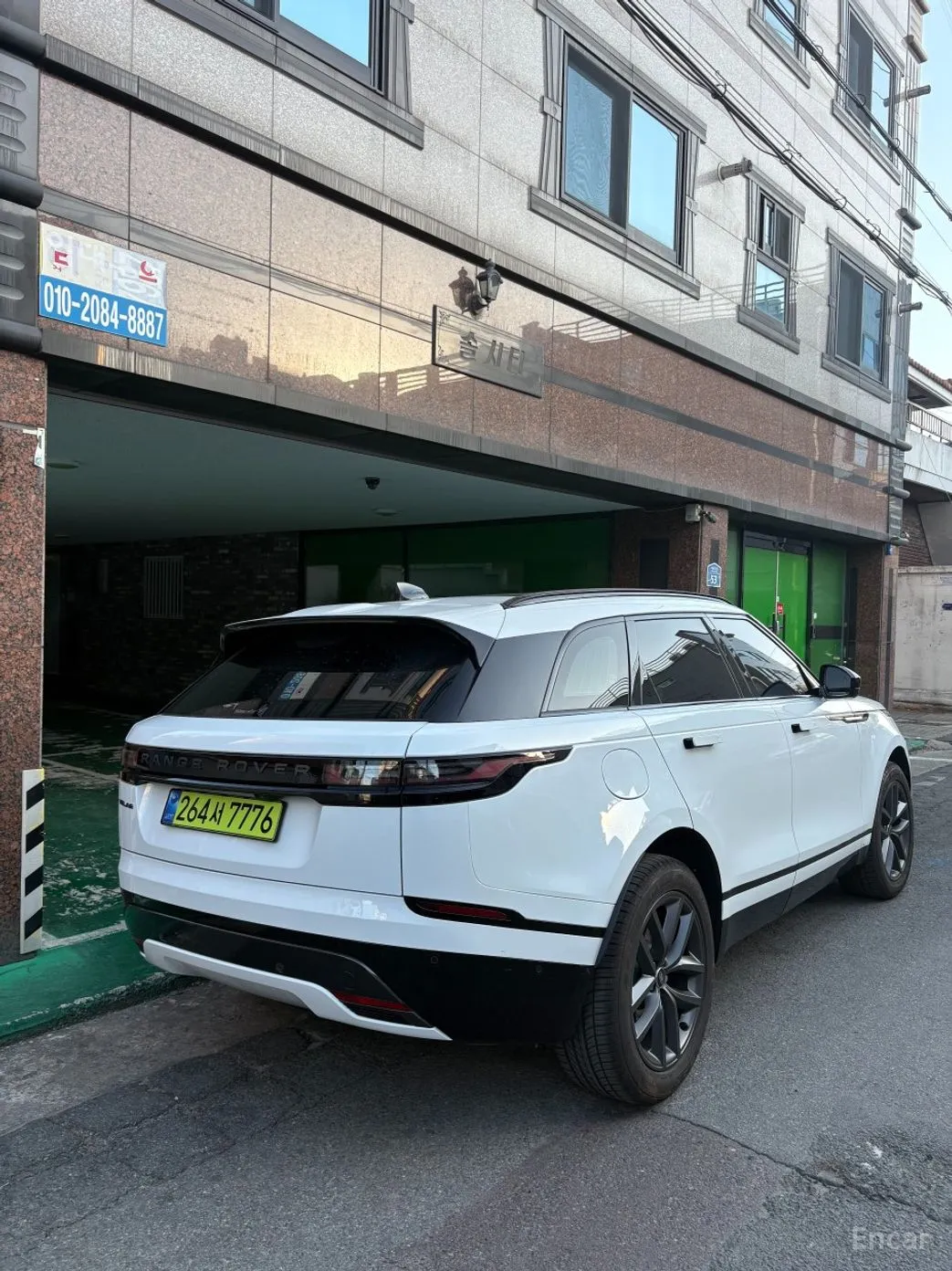 Land Rover Range Rover Bella превью 3