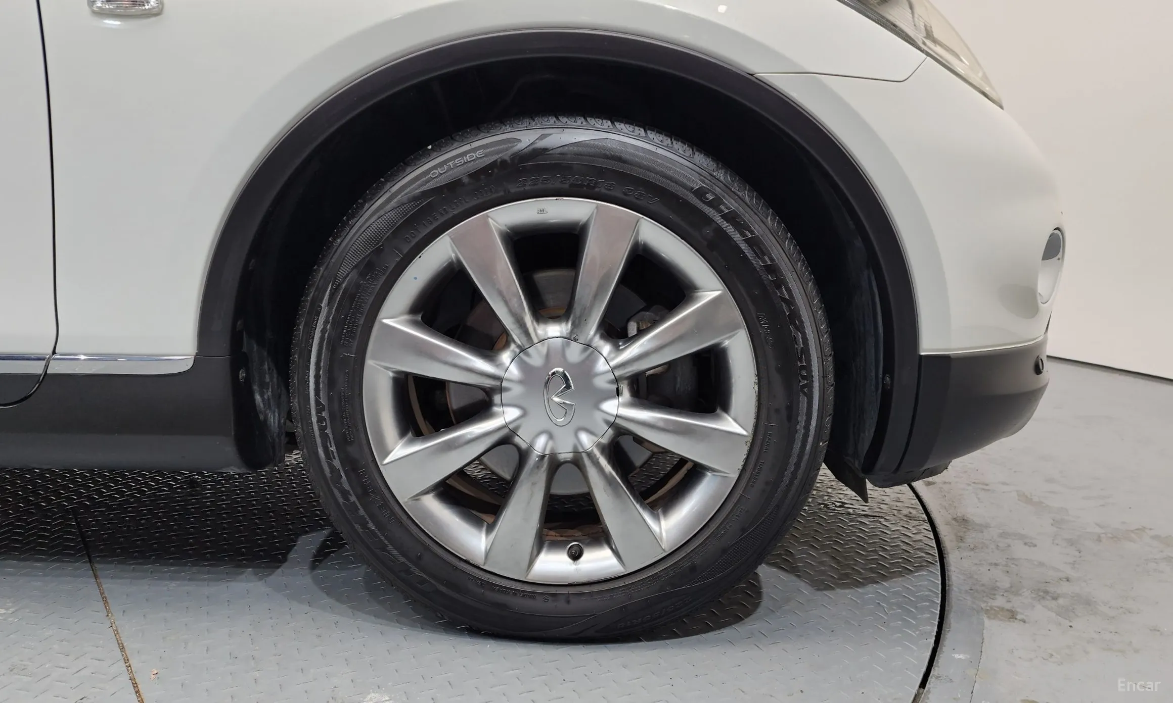 Infiniti EX35 превью 5