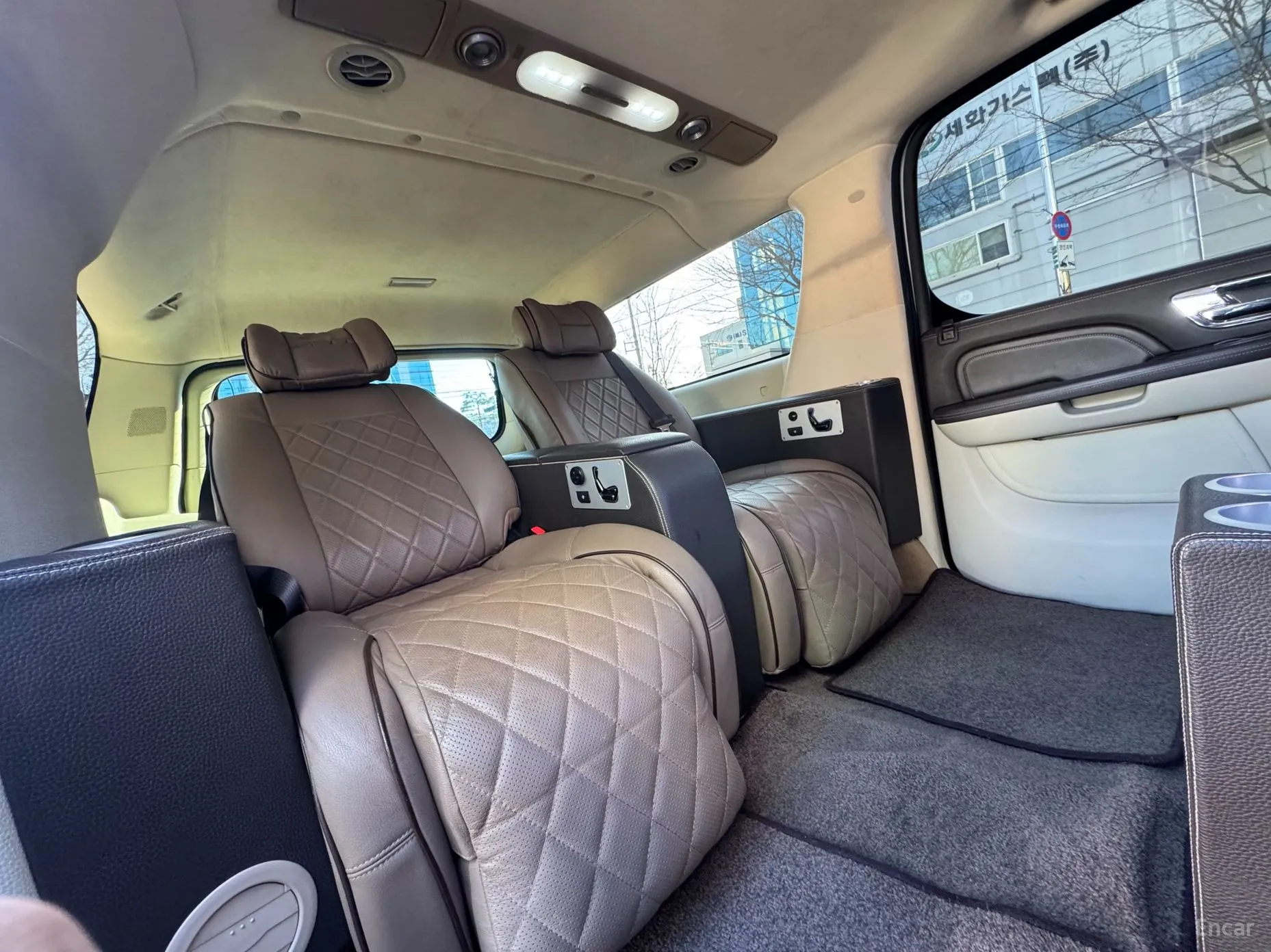 Cadillac Escalade превью 12