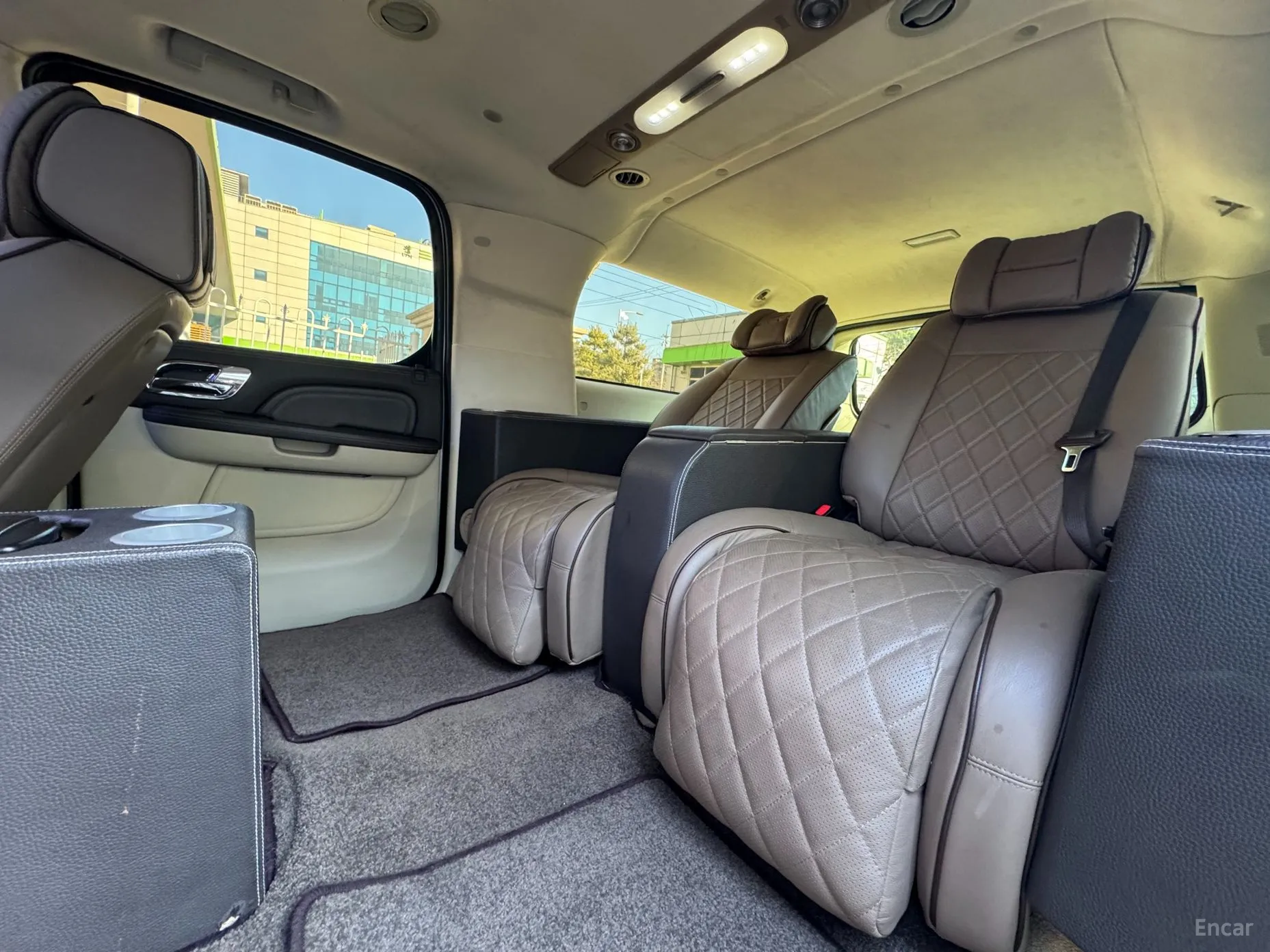 Cadillac Escalade превью 13