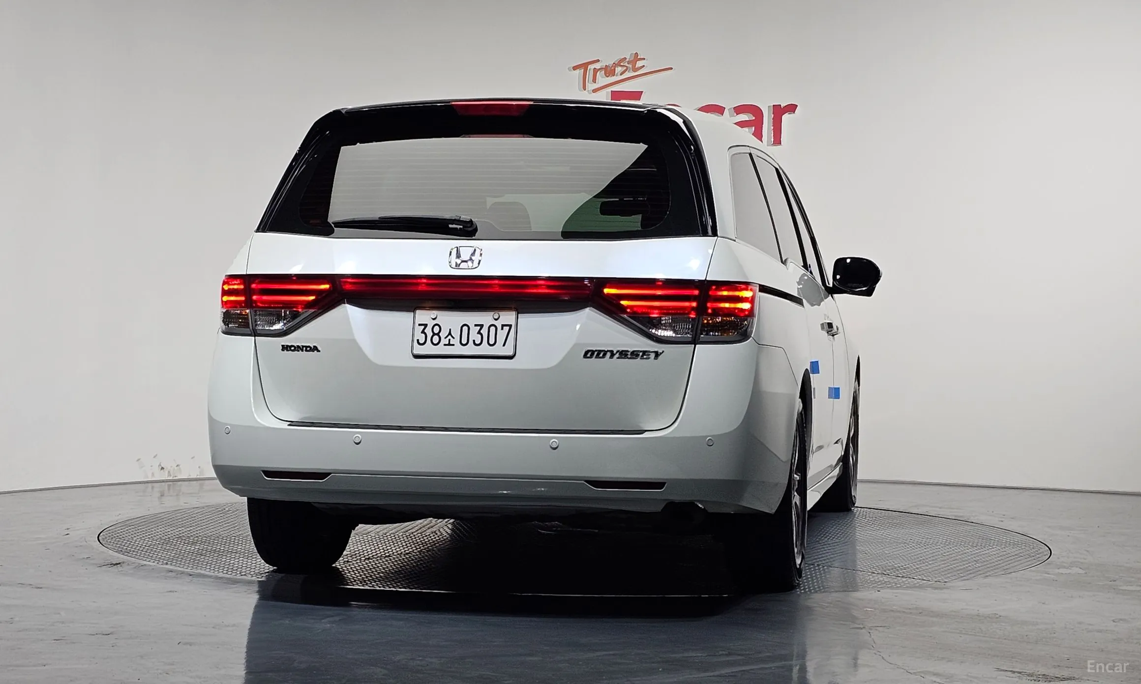 Honda Odyssey превью 4
