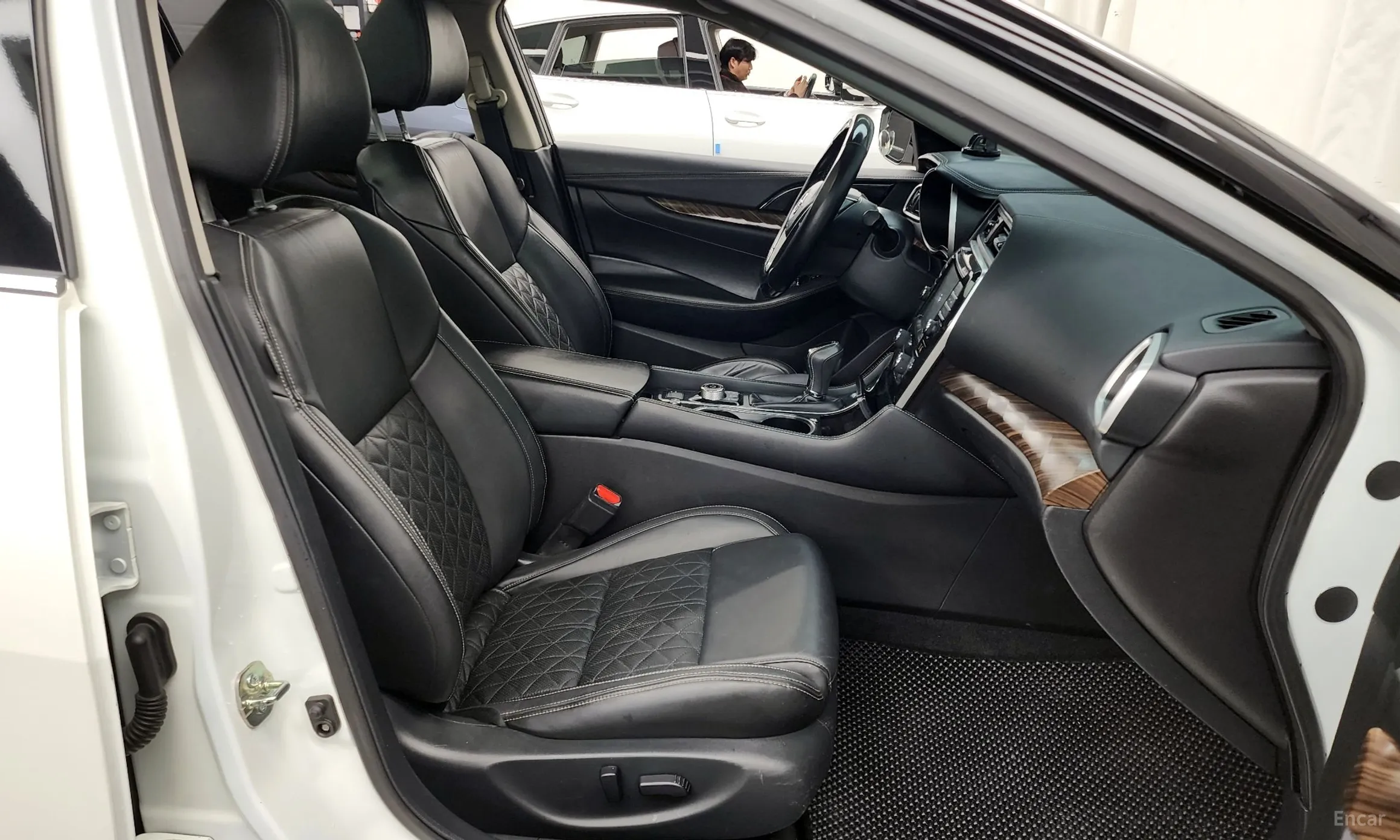 Nissan Maxima (A36) превью 11