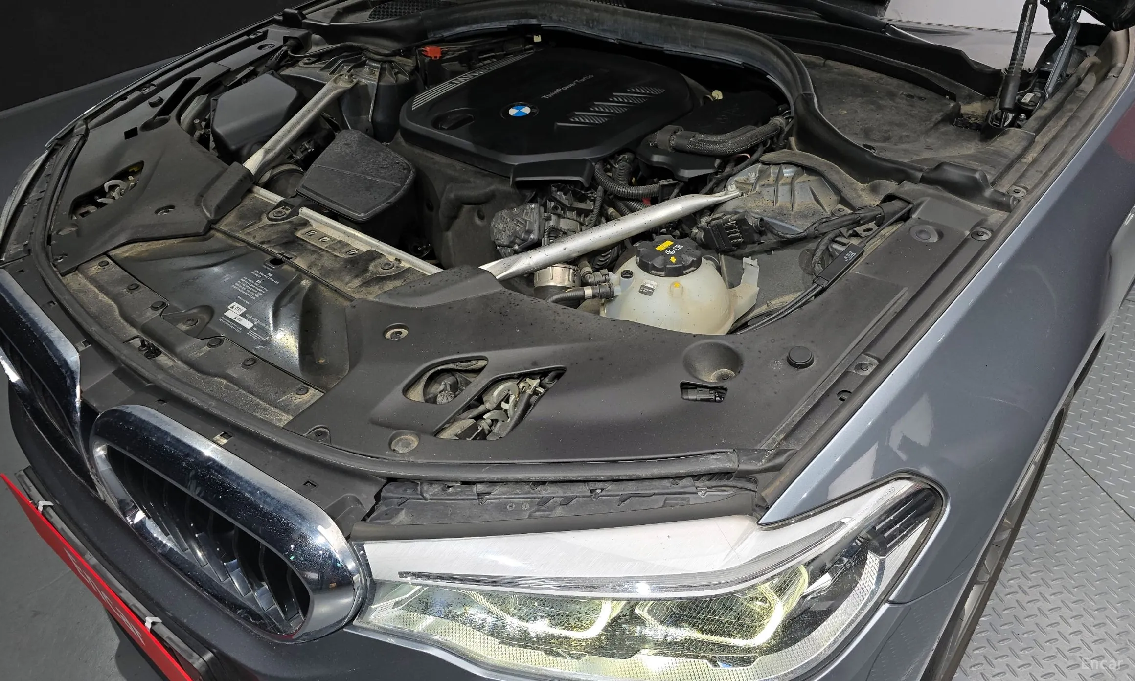 BMW 5 Series (G30) превью 6