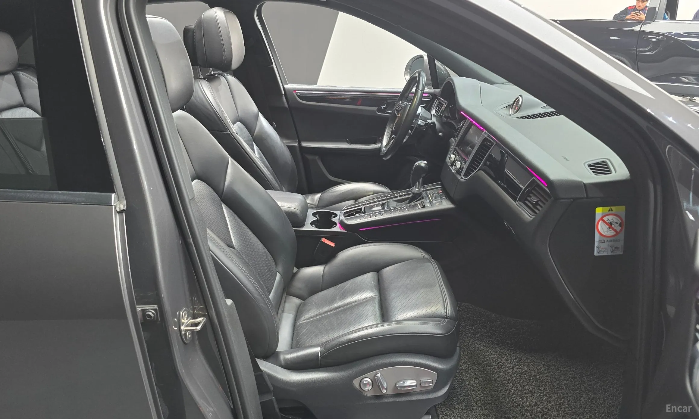 Porsche Macan превью 10