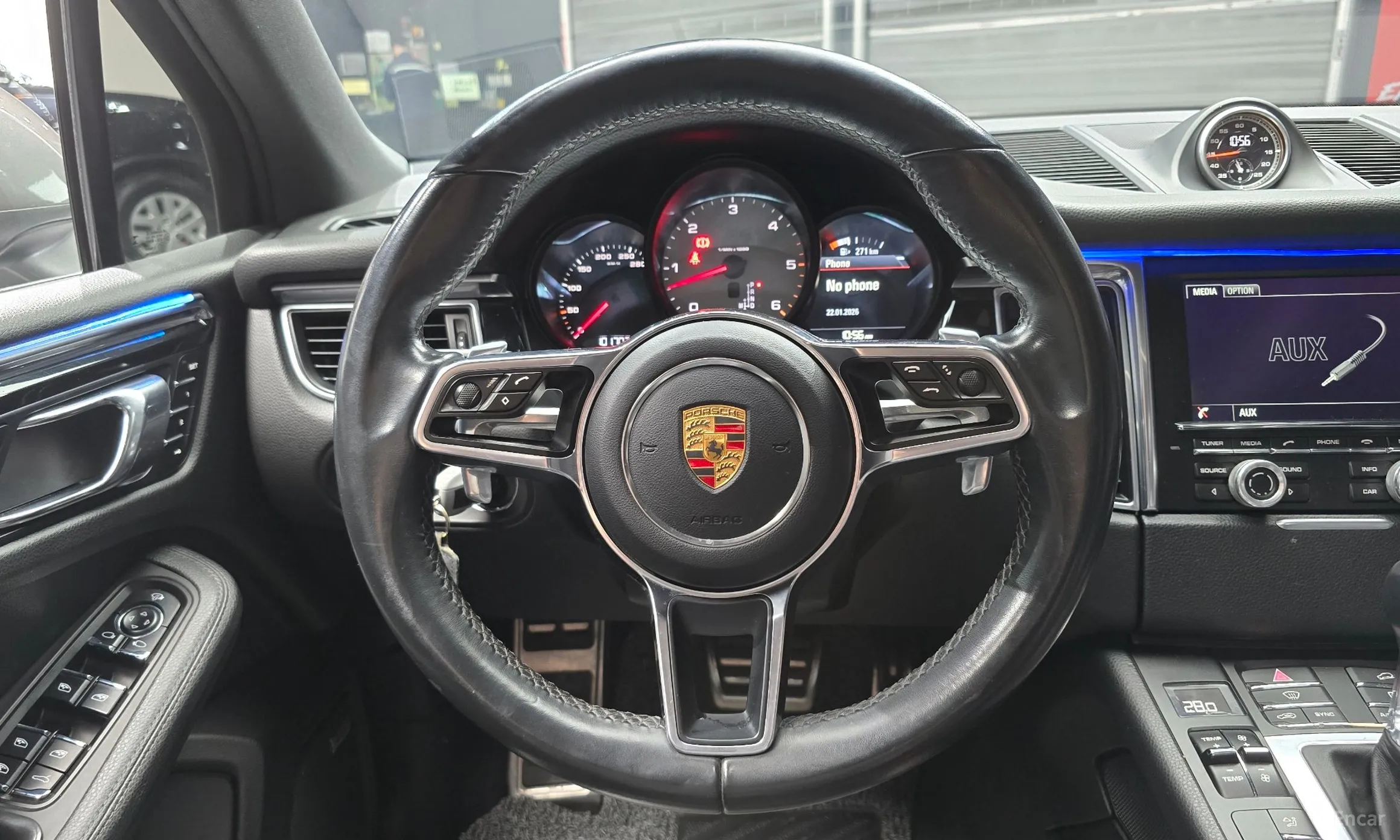 Porsche Macan превью 14