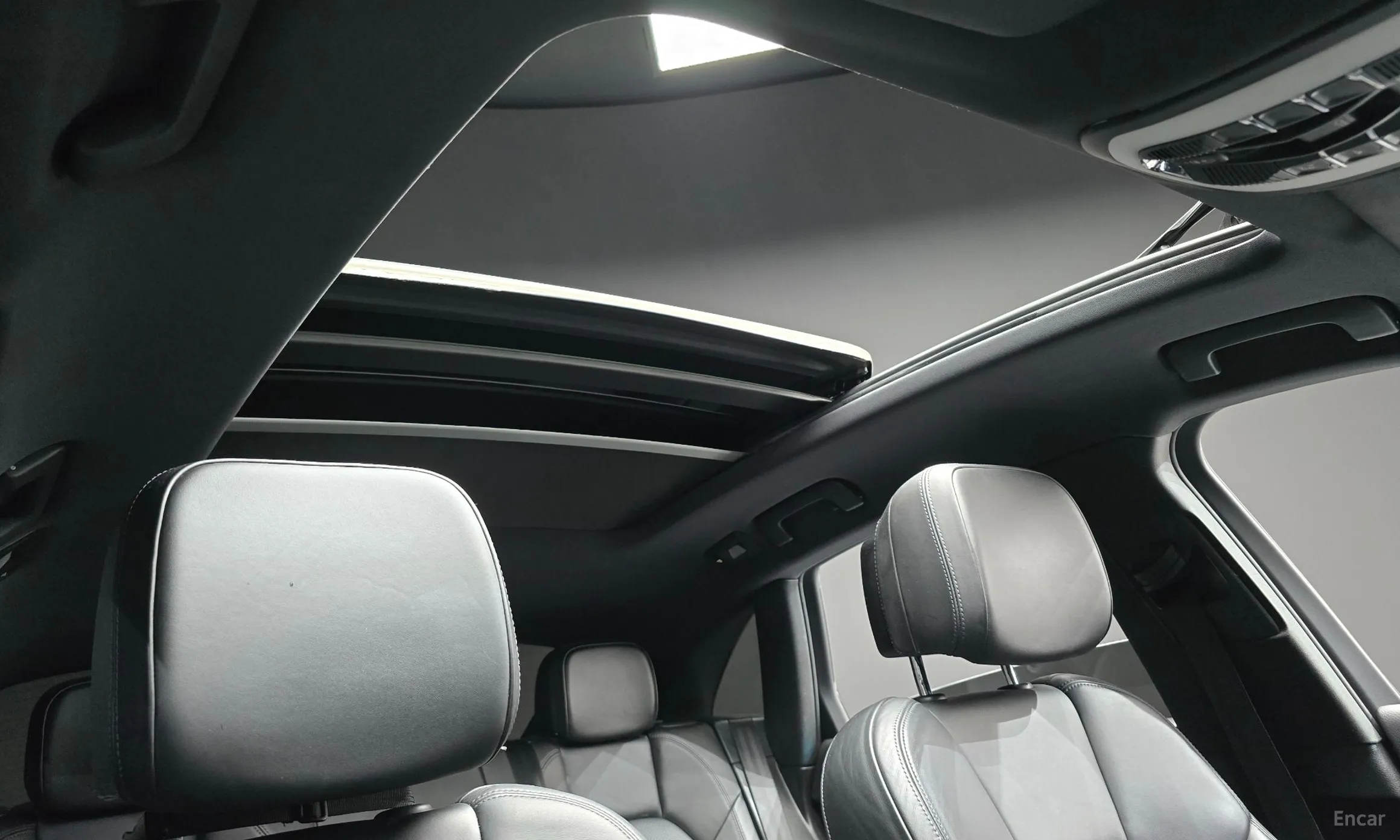 Porsche Macan превью 19