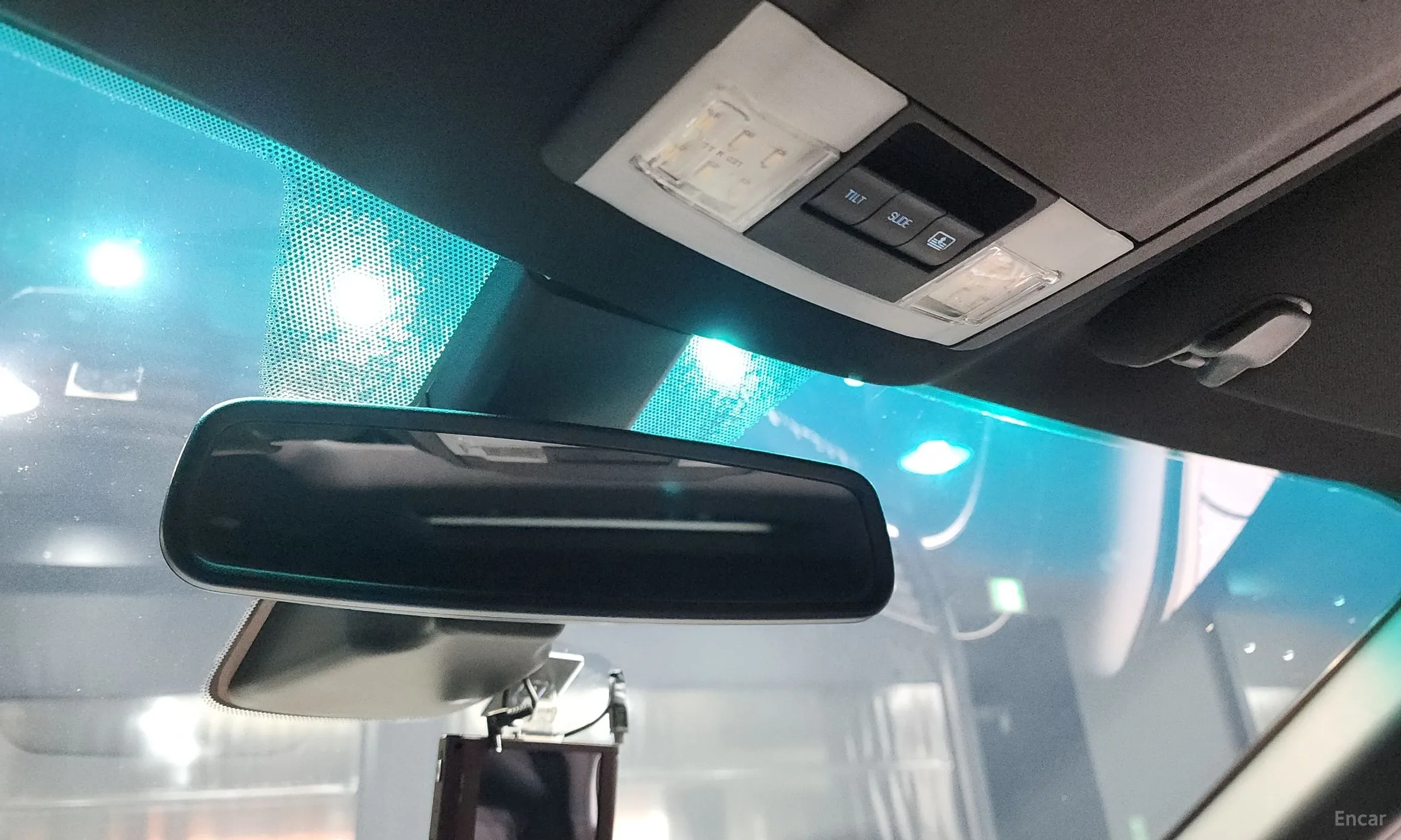 Ford Explorer превью 19