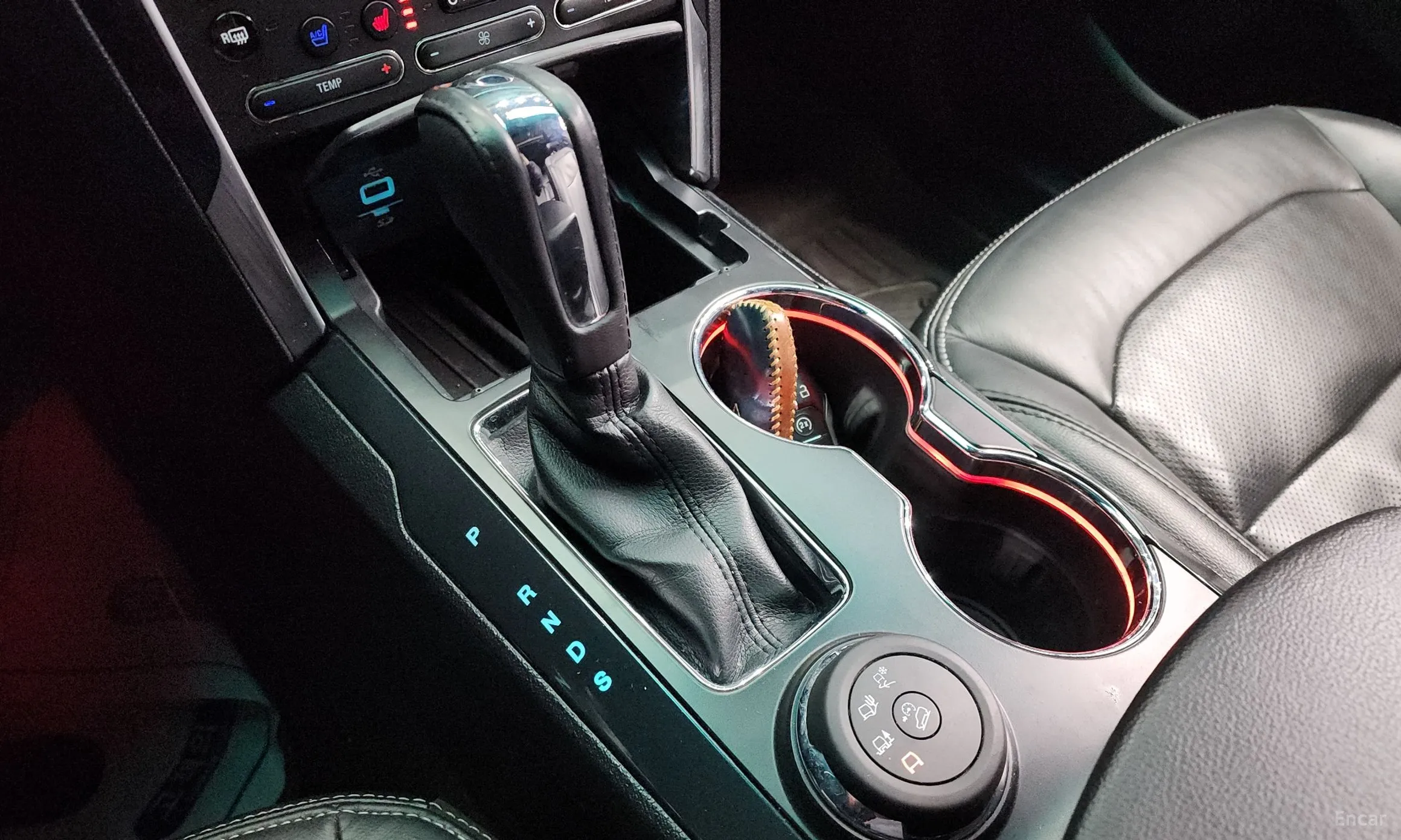 Ford Explorer превью 9