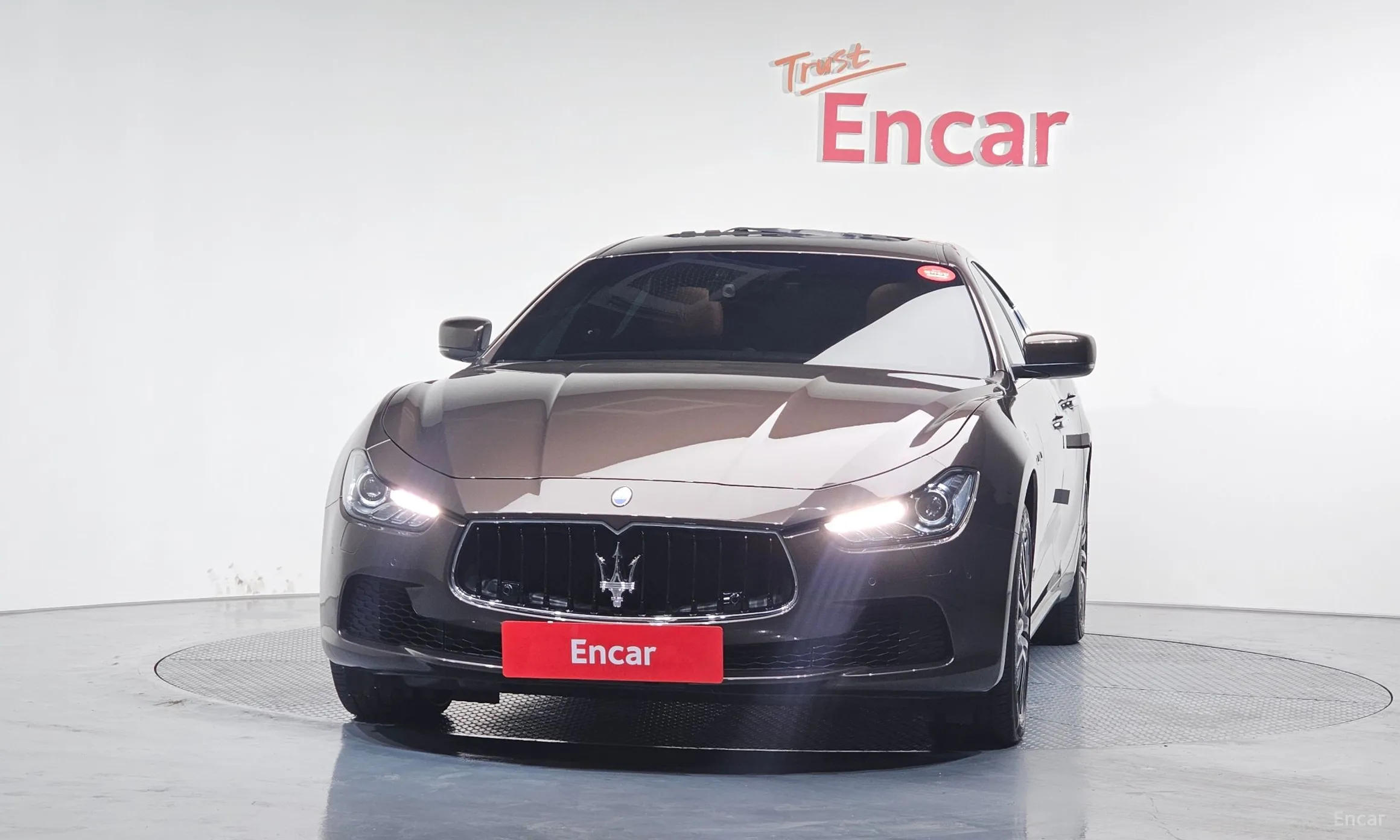 Maserati Ghibli превью 3