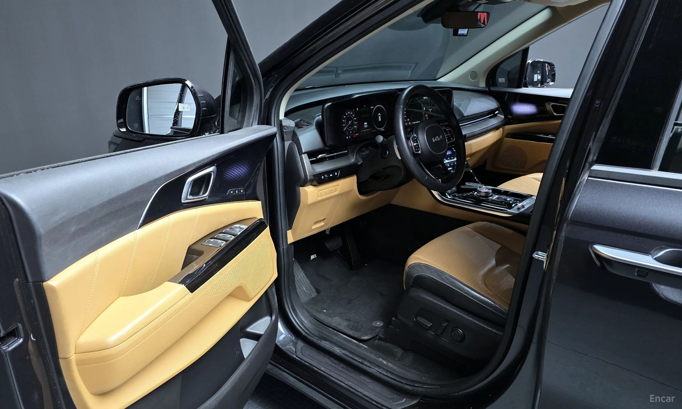 Kia Carnival Gen 4 превью 10