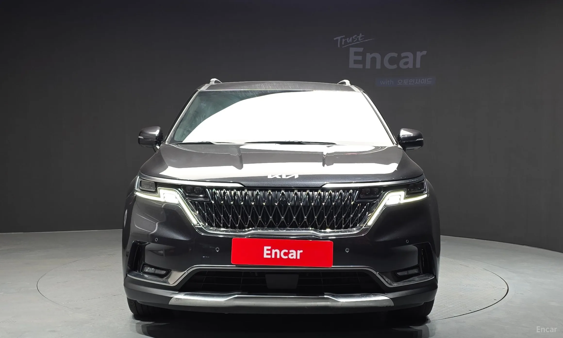 Kia Carnival Gen 4 превью 3