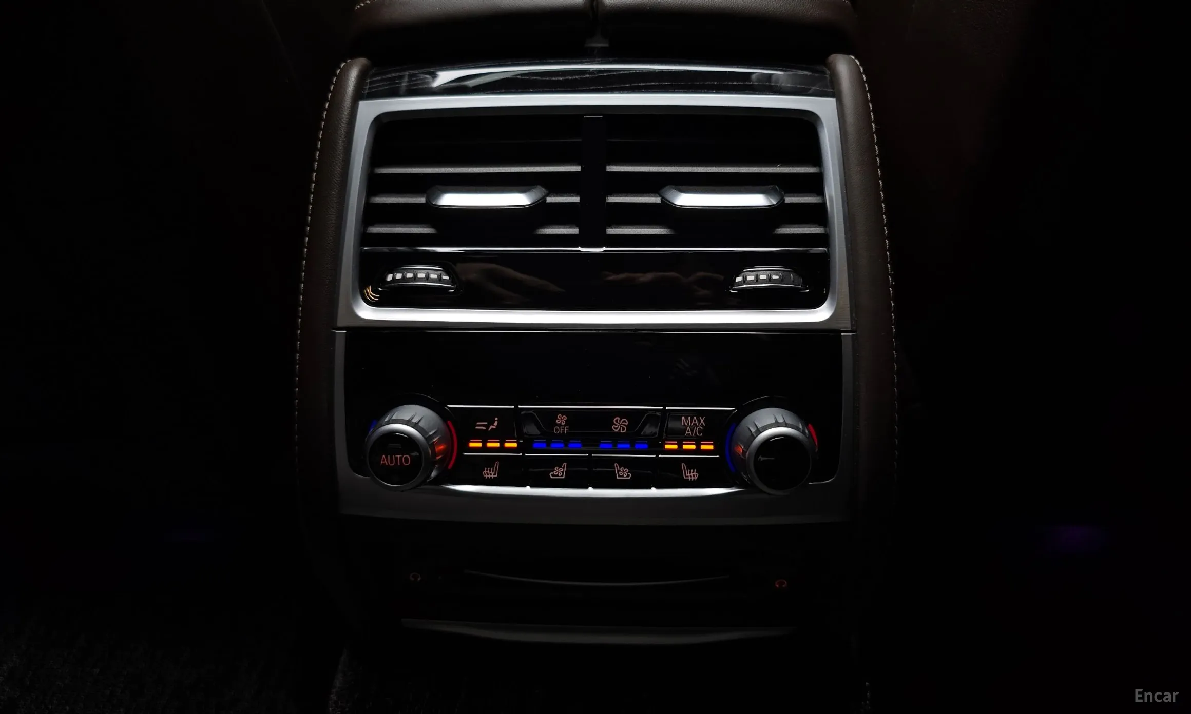 BMW 7 Series (G11) превью 18